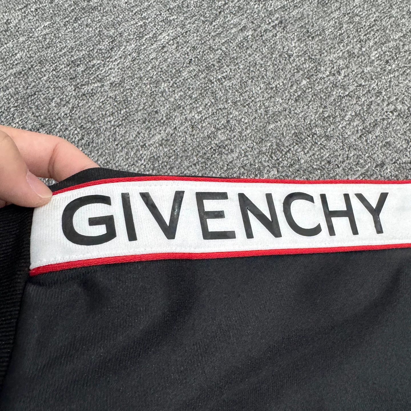 Givenchy Givenchy Logo Tape Track Jacket Size S Size US S / EU 44-46 / 1 - 3 Thumbnail