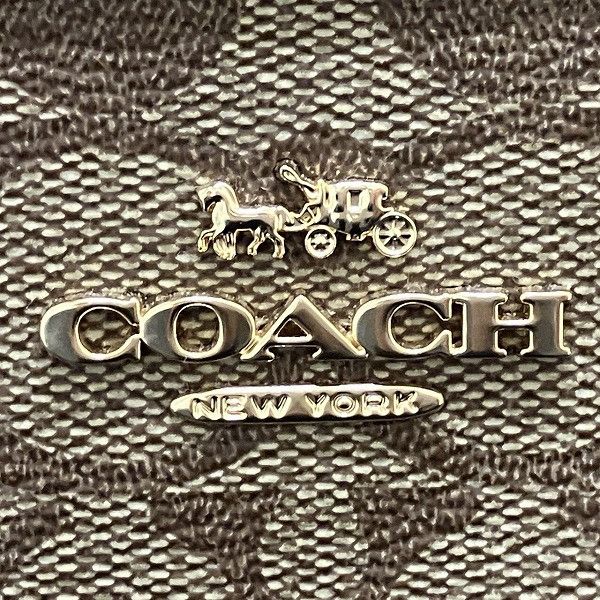 Coach Coach Coach Signature Coated Canvas Shoulder Bag Plastic / Synthetic Shoulder Bag F29210 DUTY FREE for USA Size ONE SIZE - 9 Thumbnail
