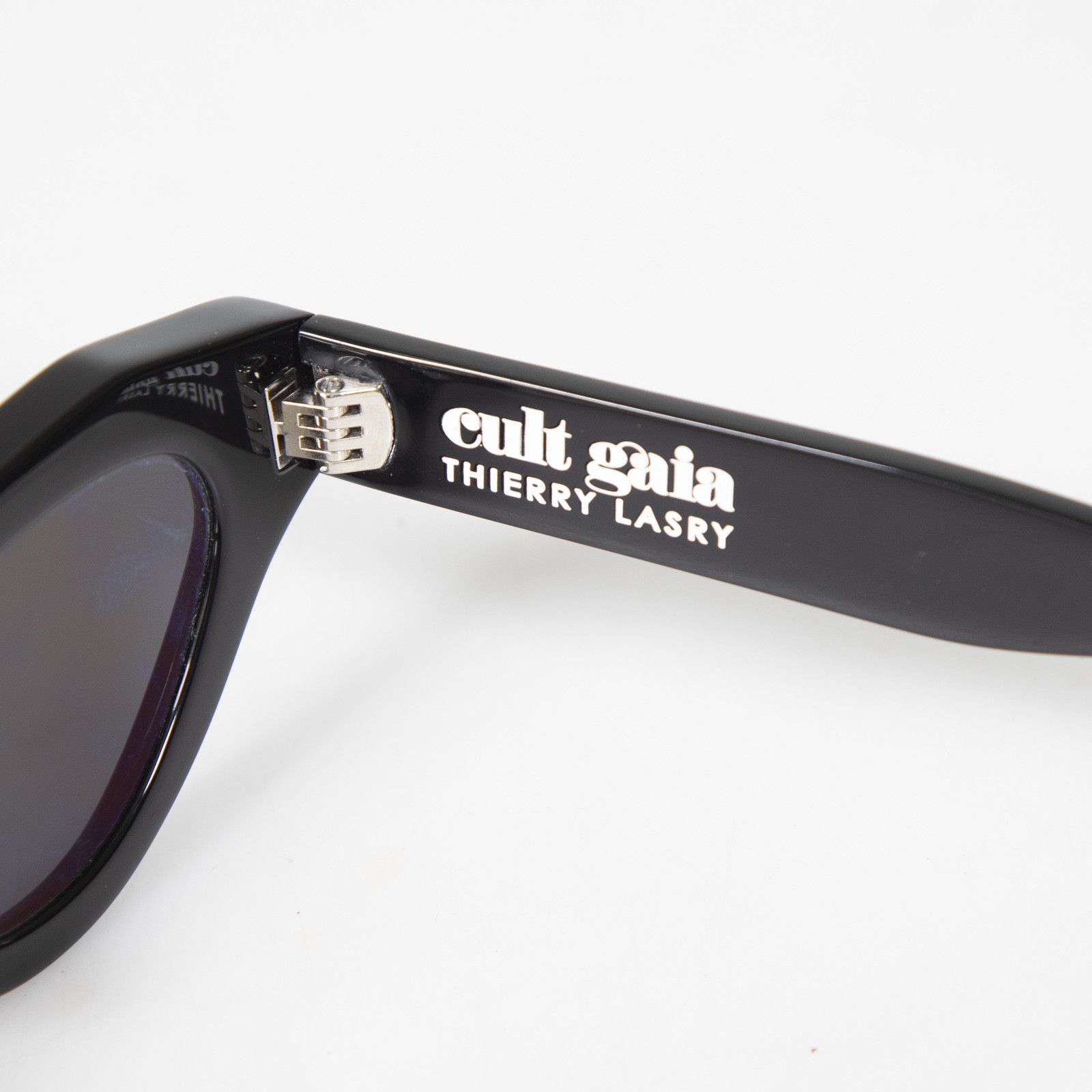 Cult Gaia Cult Gaia x Thierry Lasry Black Jaya Sunglasses Size ONE SIZE - 8 Thumbnail