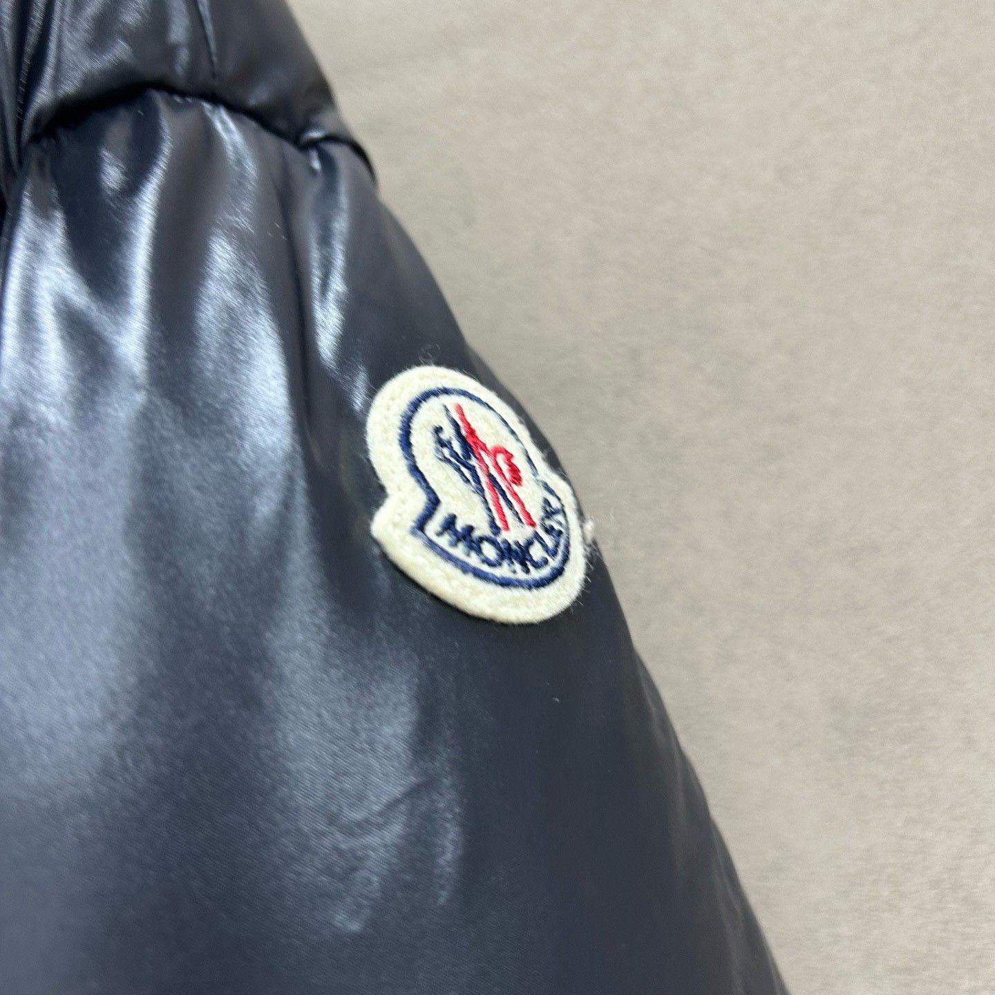Moncler Moncler Shiny Hooded Puffer Jacket Size M Size US M / EU 48-50 / 2 - 4 Thumbnail