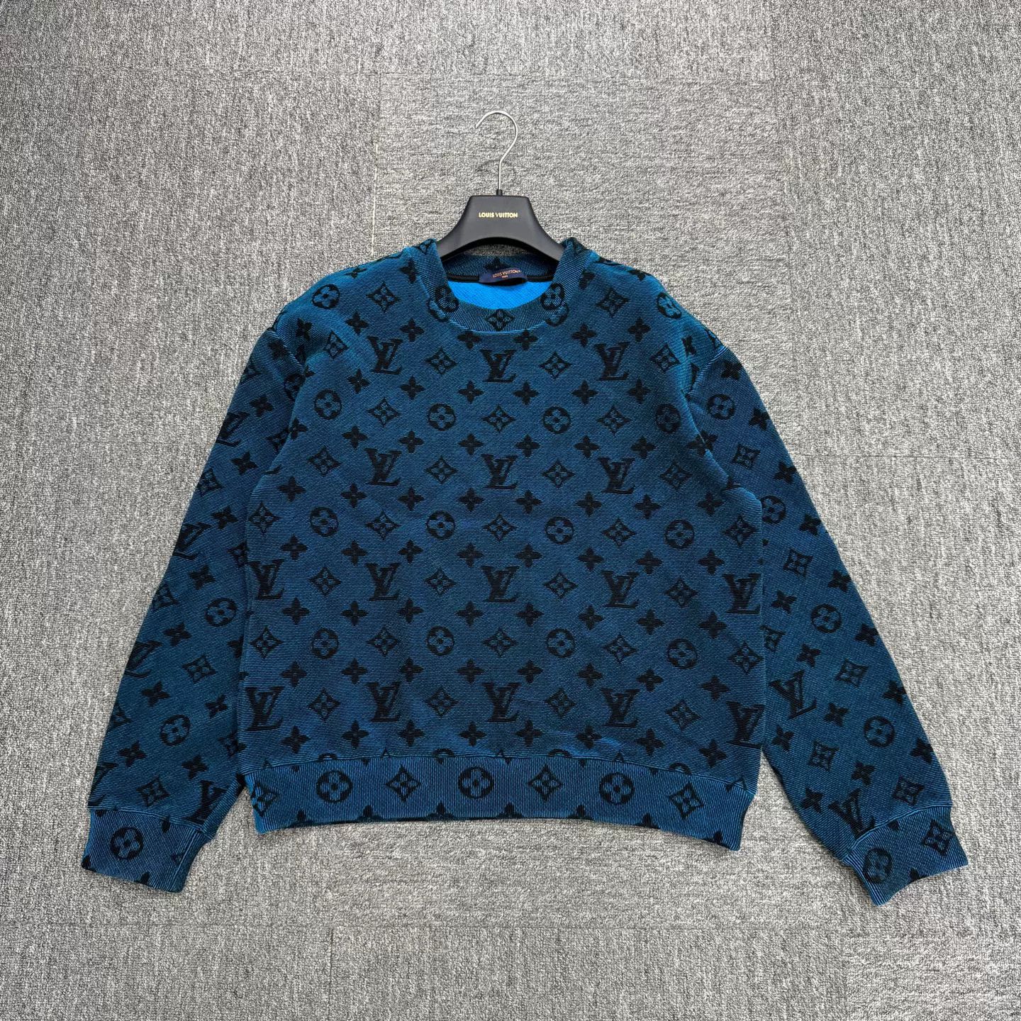 Louis Vuitton Louis Vuitton Monogram Sweater Size XL Size US XL / EU 56 / 4 - 2 Thumbnail