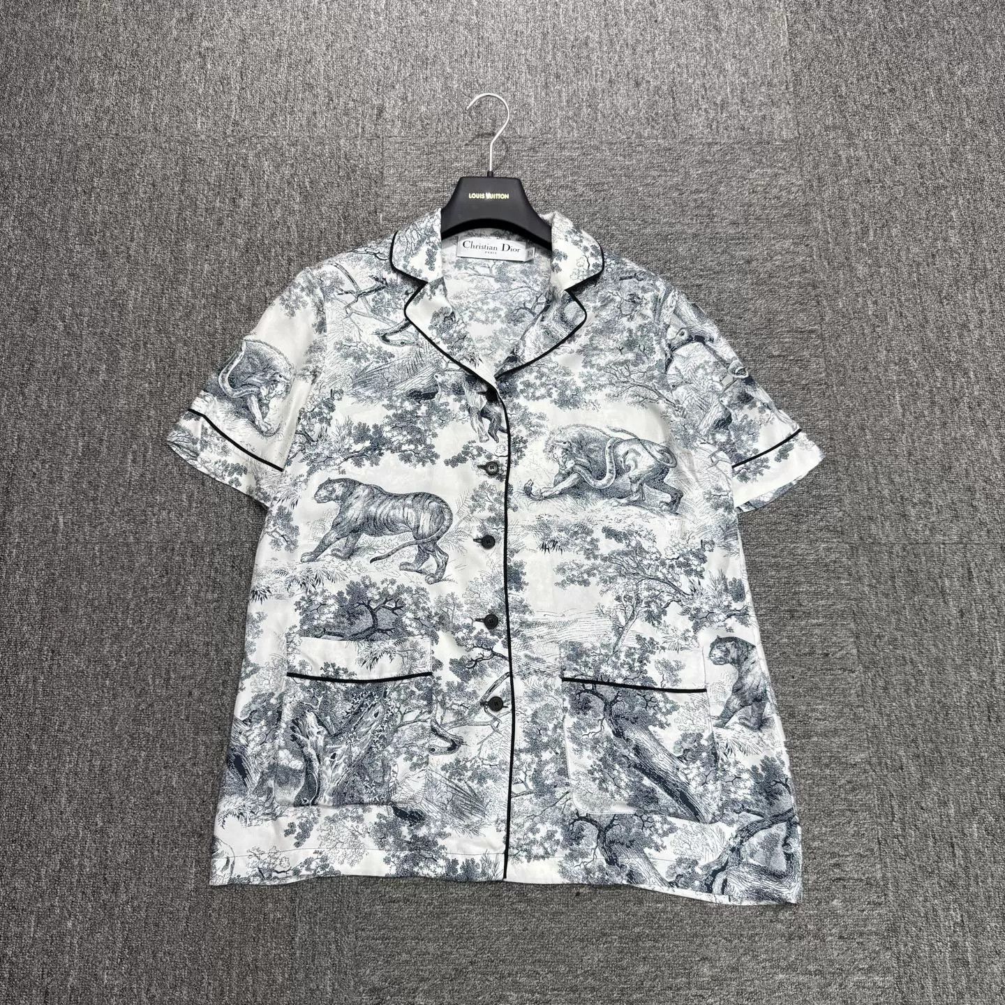 Dior Dior Zoo Print Silk Button Up Shirt Size 36 Size XS / US 0-2 / IT 36-38 - 2 Thumbnail
