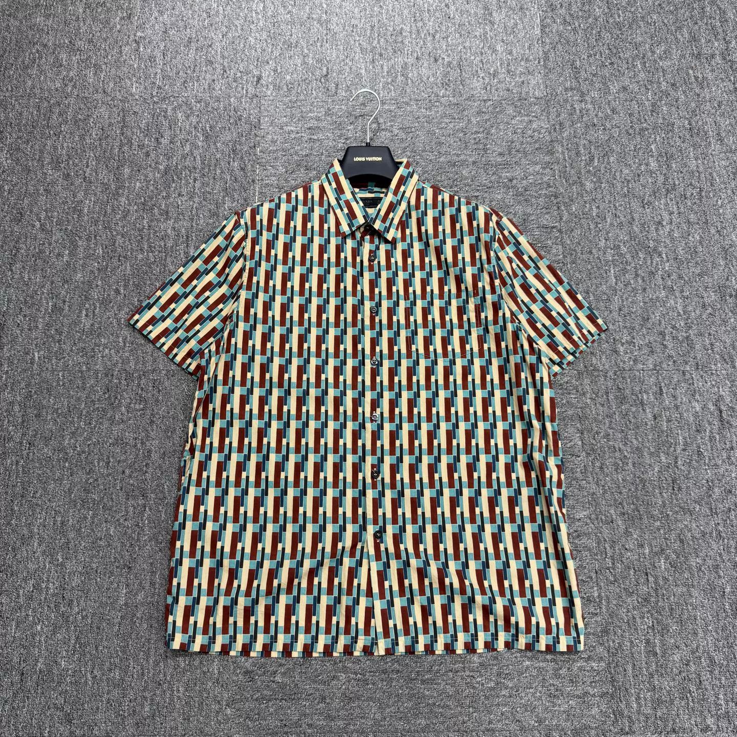 Prada Prada Geometric Print Shirt Size L Size US L / EU 52-54 / 3 - 2 Thumbnail