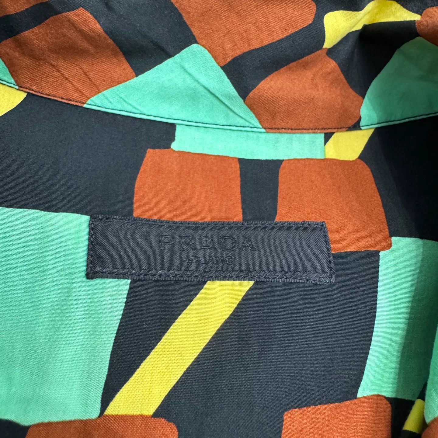 Prada Prada Geometric Print Short Sleeve Shirt Size L Size US L / EU 52-54 / 3 - 3 Thumbnail
