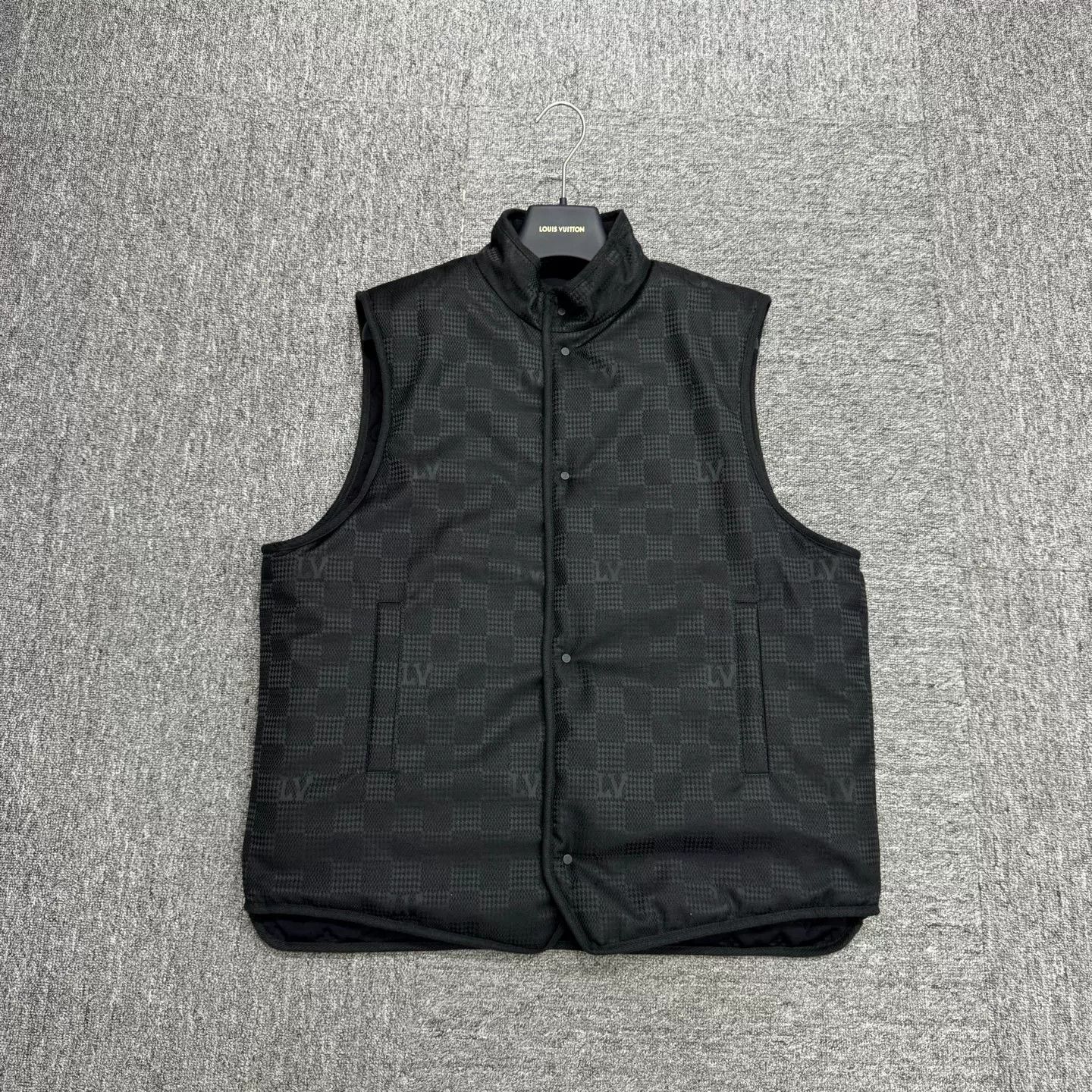 Louis Vuitton Louis Vuitton Monogram Reversible Vest Size L Size US L / EU 52-54 / 3 - 7 Thumbnail