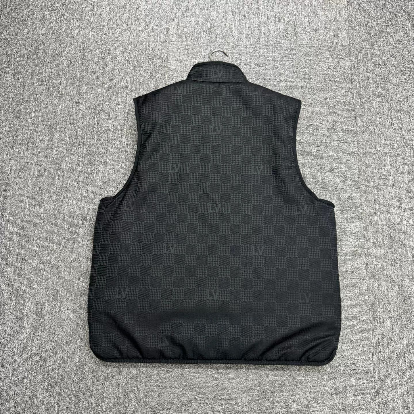 Louis Vuitton Louis Vuitton Monogram Reversible Vest Size L Size US L / EU 52-54 / 3 - 8 Thumbnail