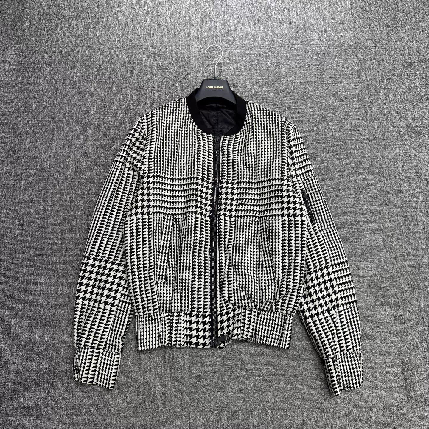 Neil Barrett Neil Barrett Houndstooth Bomber Jacket Size L Size US L / EU 52-54 / 3 - 2 Thumbnail