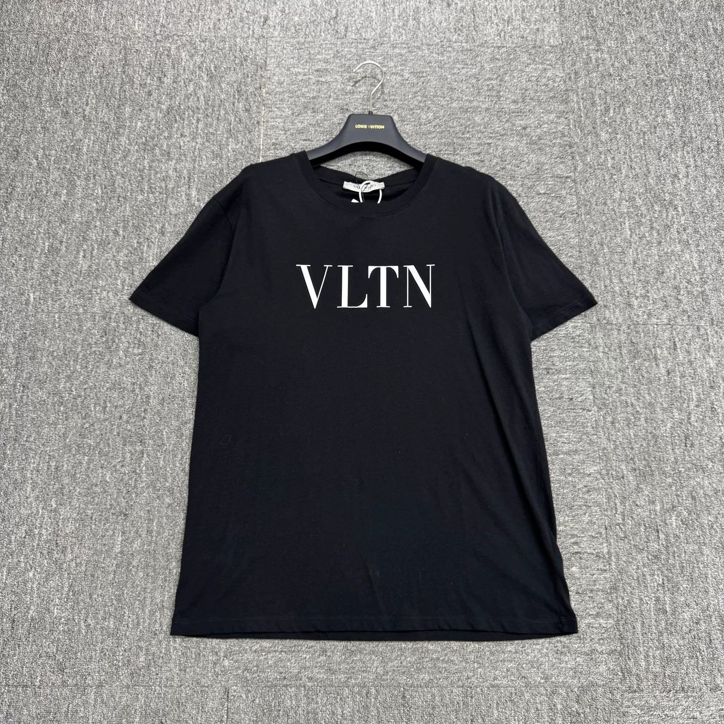 Valentino Valentino VLTN Logo T-Shirt Size S Size US S / EU 44-46 / 1 - 2 Thumbnail