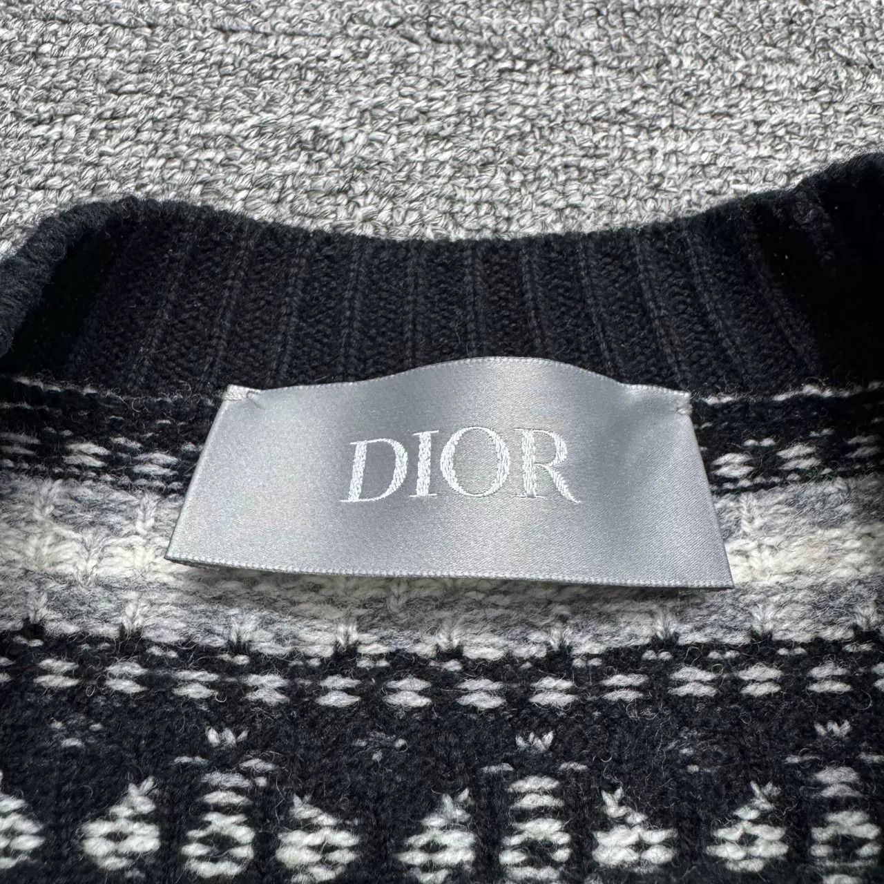Dior Dior Sequin Pattern Knit Sweater Size M Size US M / EU 48-50 / 2 - 3 Thumbnail