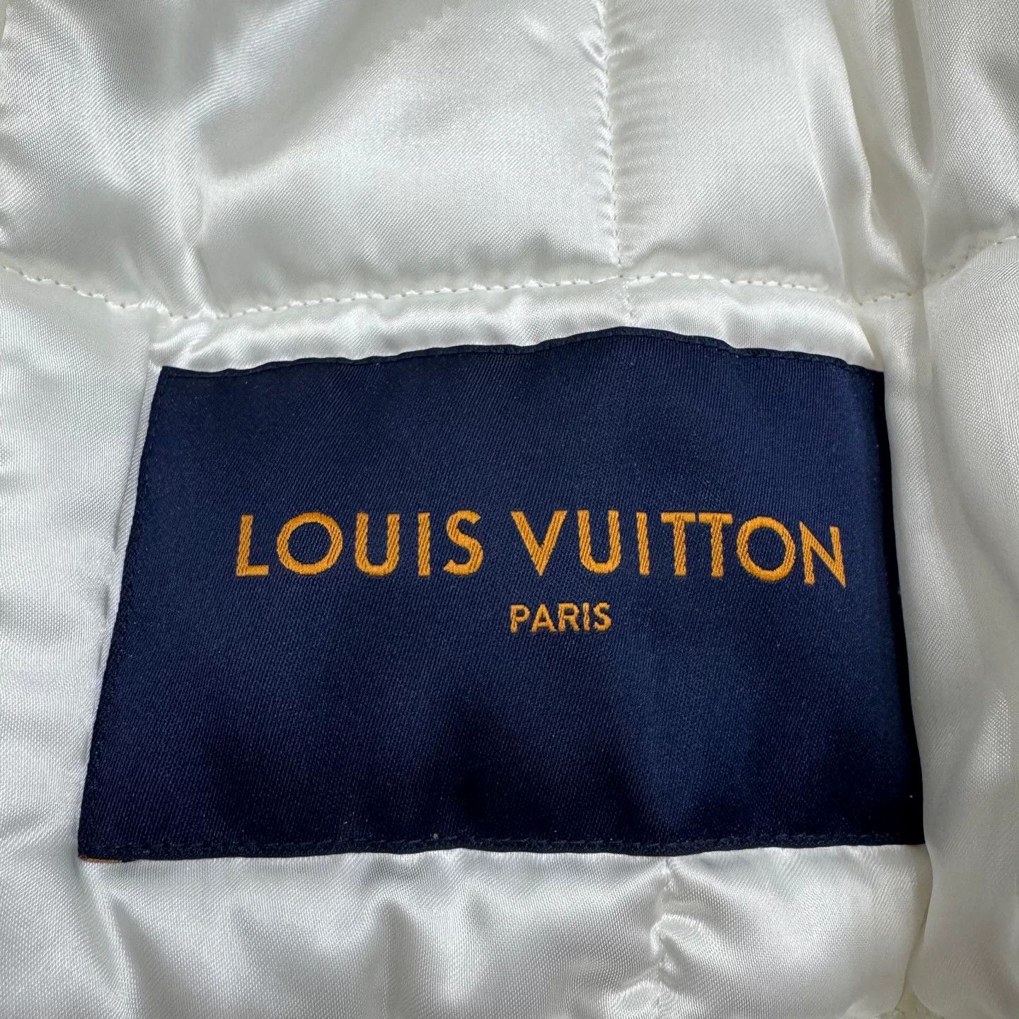 Louis Vuitton Louis Vuitton Embossed Calfskin Bomber Jacket Size 50 Size US M / EU 48-50 / 2 - 5 Thumbnail