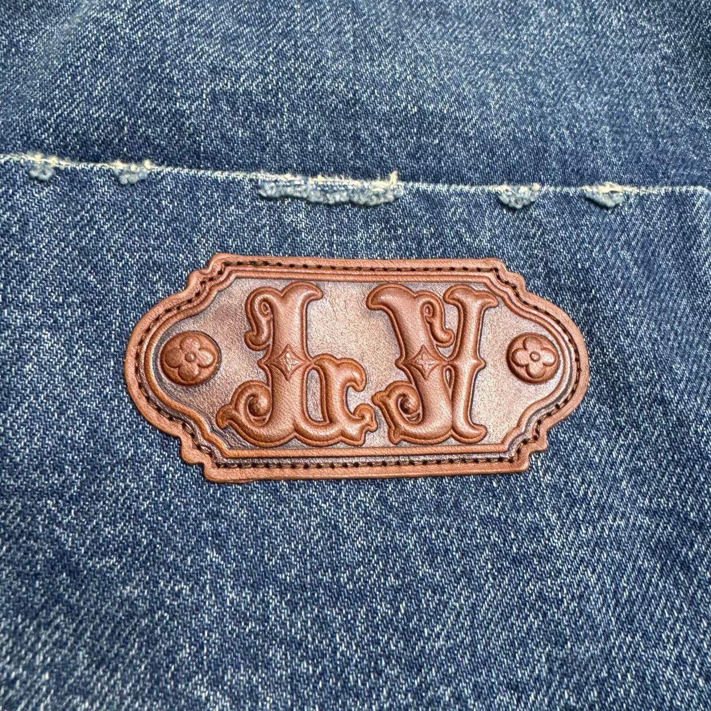 Louis Vuitton Louis Vuitton Distressed Denim Jeans Size 32 Size US 32 / EU 48 - 9 Thumbnail