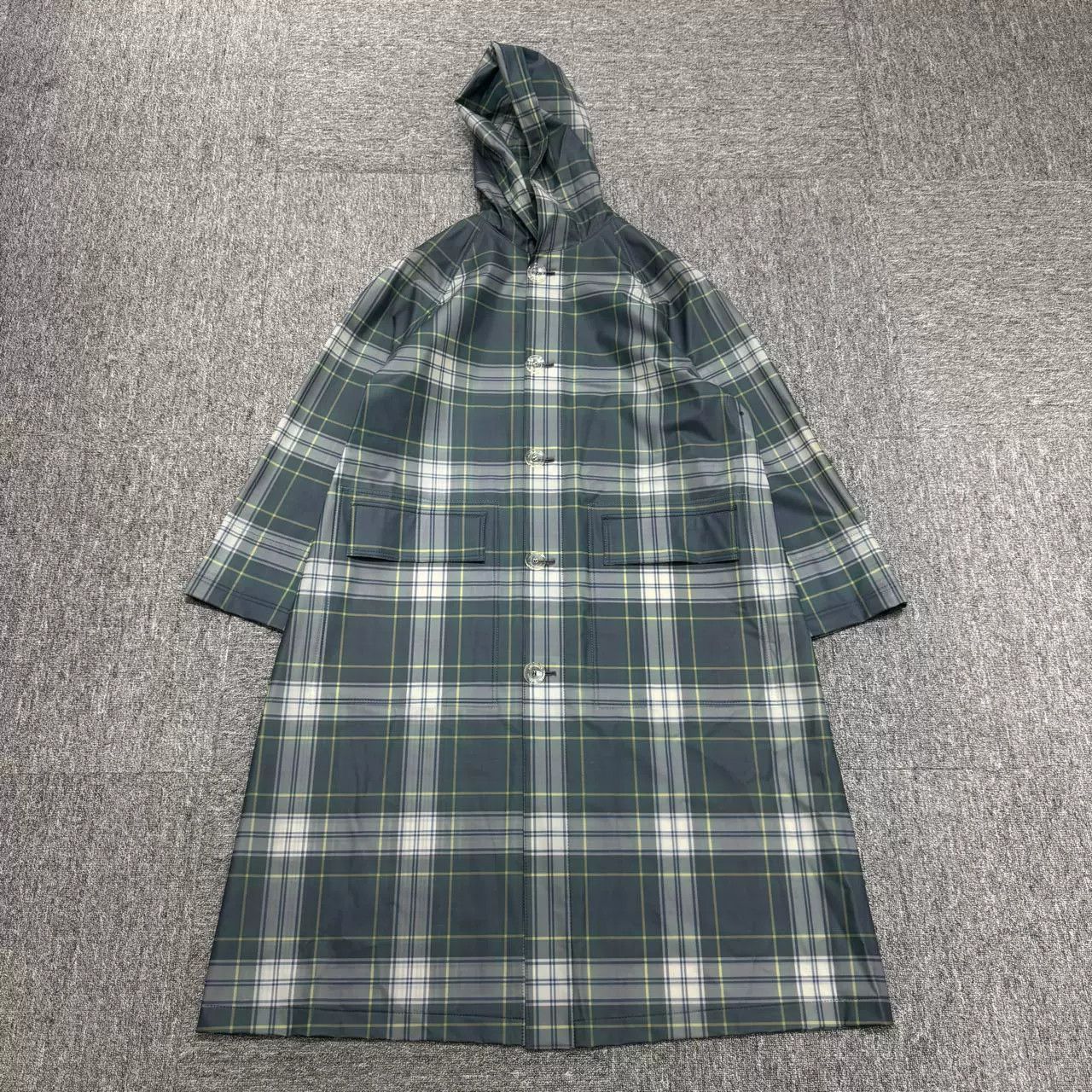 Burberry Burberry Check Polyurethane Raincoat Size S Size US S / EU 44-46 / 1 - 2 Thumbnail