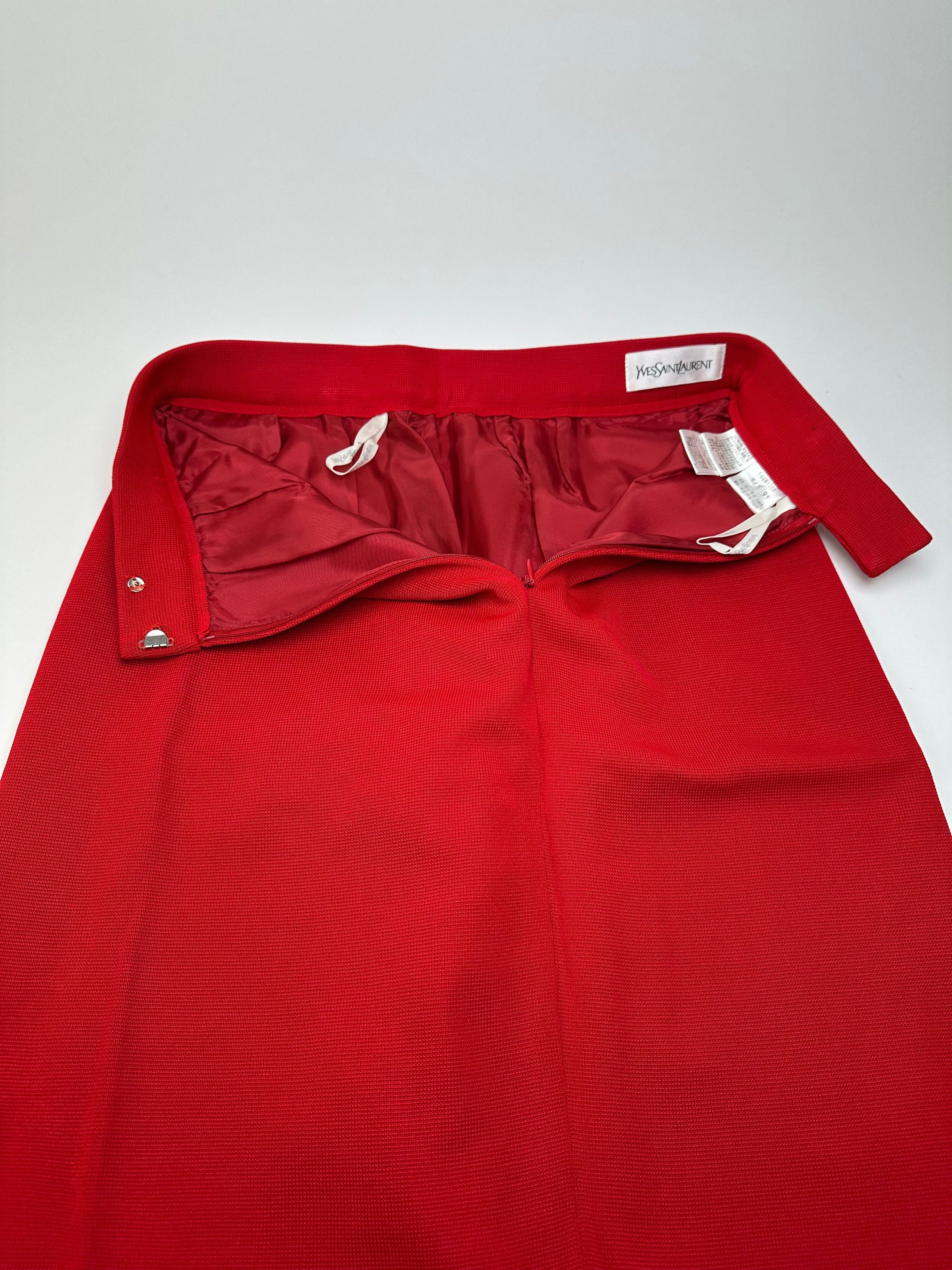 Yves Saint Laurent Vintage Wool Skirt Red S Size 27" / US 4 / IT 40 - 7 Thumbnail