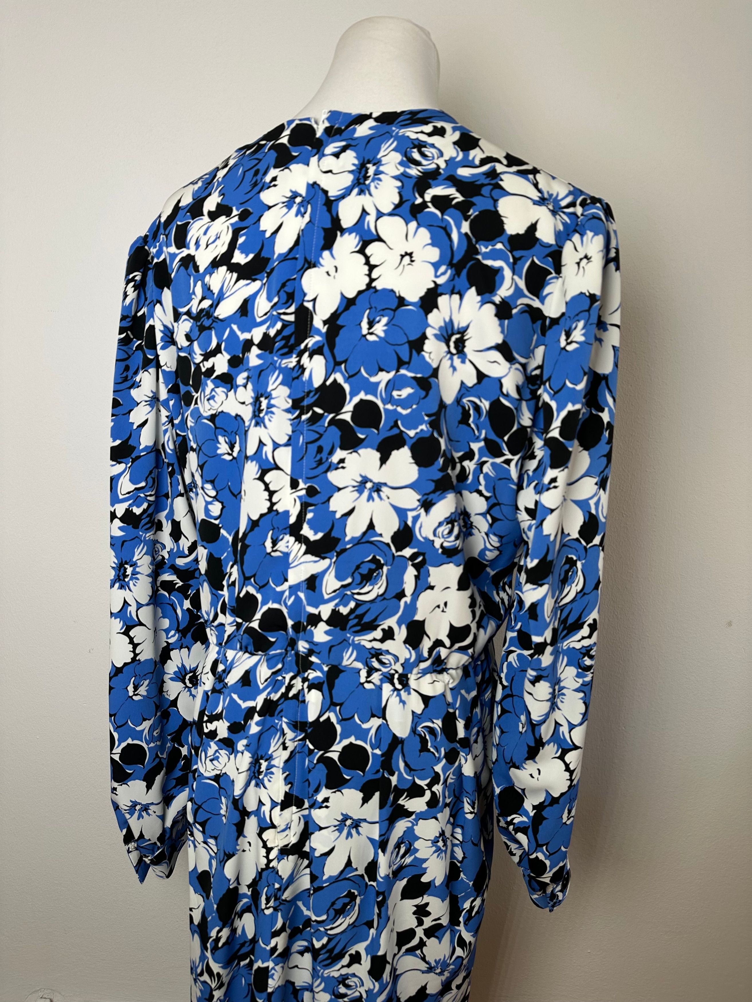 Givenchy Vintage Floral Print Silk Midi Dress Blue Size L / US 10 / IT 46 - 9 Thumbnail