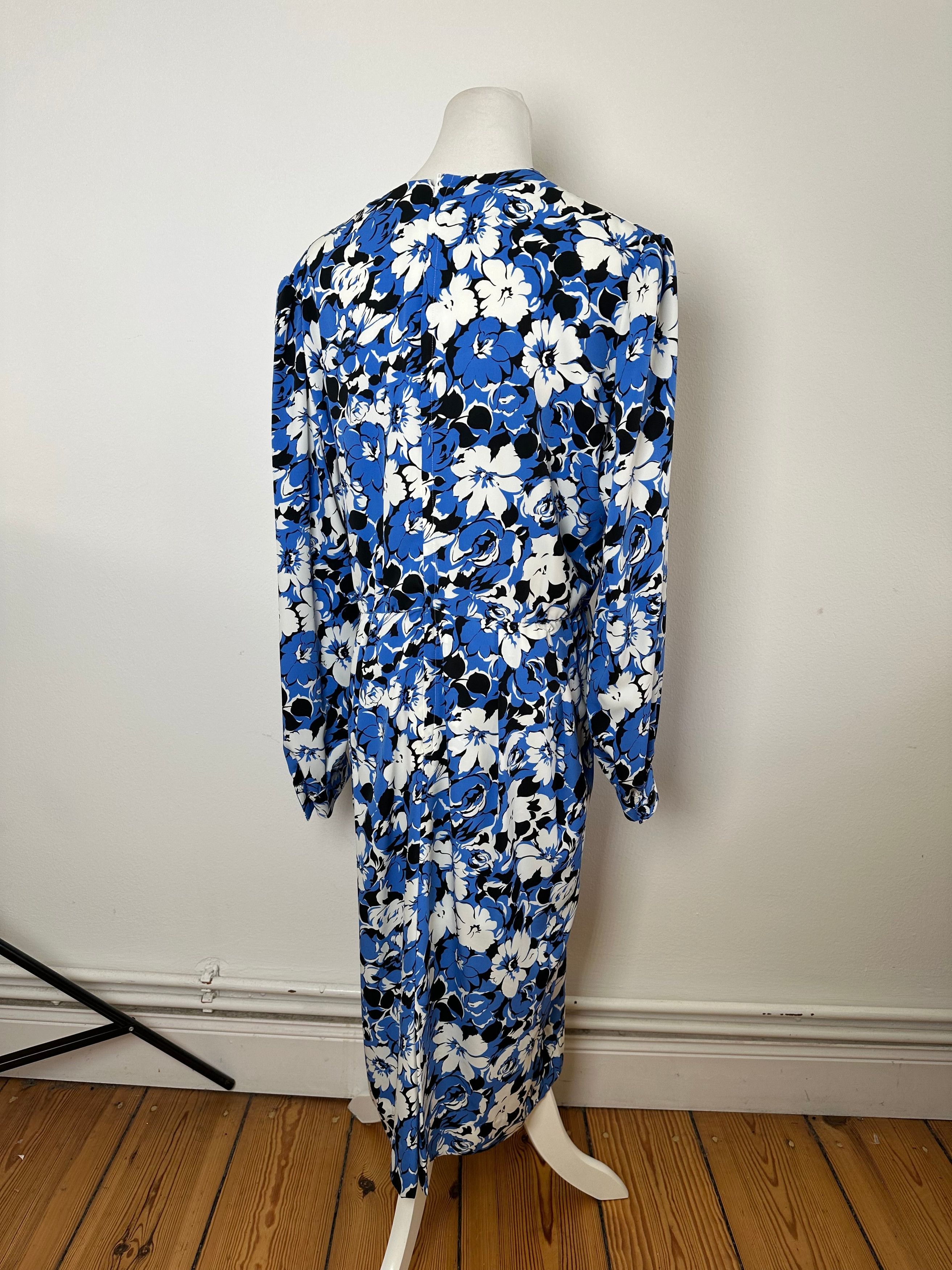 Givenchy Vintage Floral Print Silk Midi Dress Blue Size L / US 10 / IT 46 - 3 Thumbnail