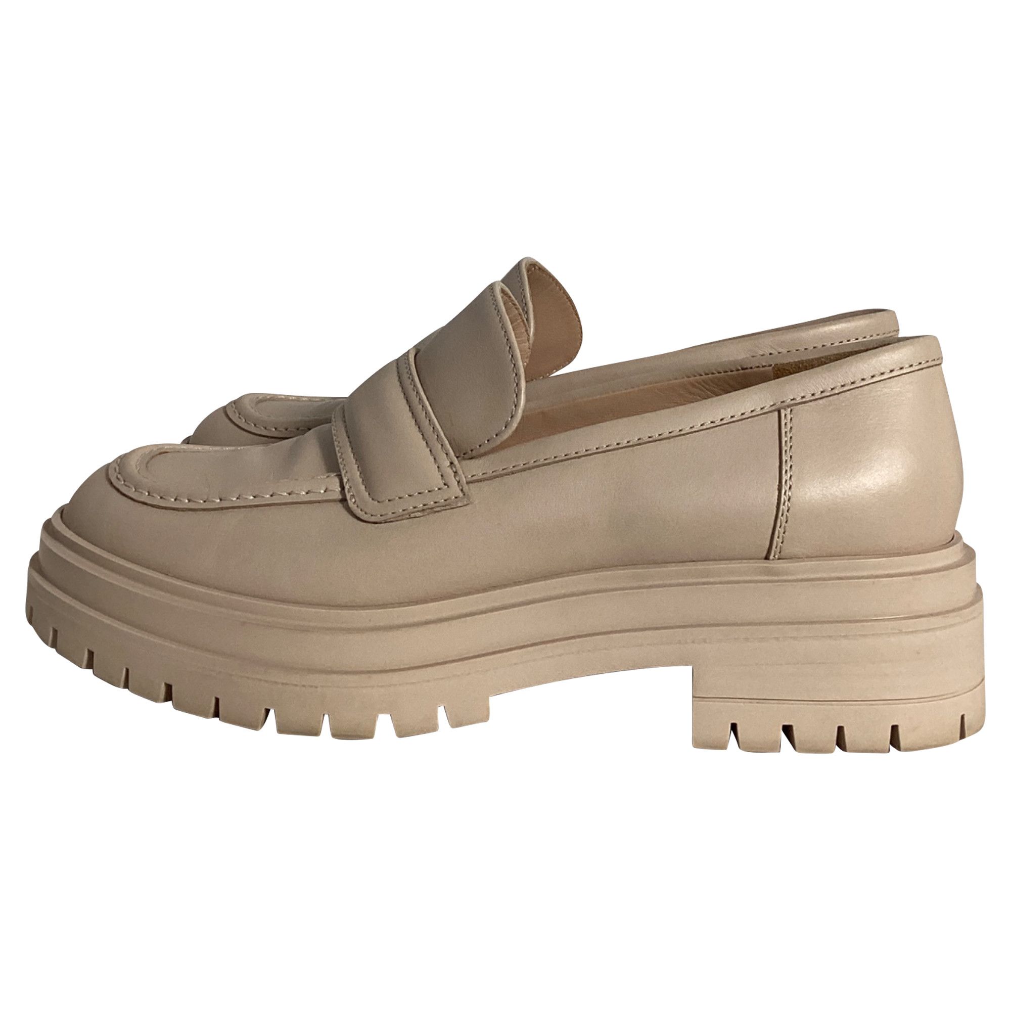Gianvito Rossi Gianvito Rossi Chunky Loafers in Nude Leather Size US 9 / IT 39 - 4 Thumbnail