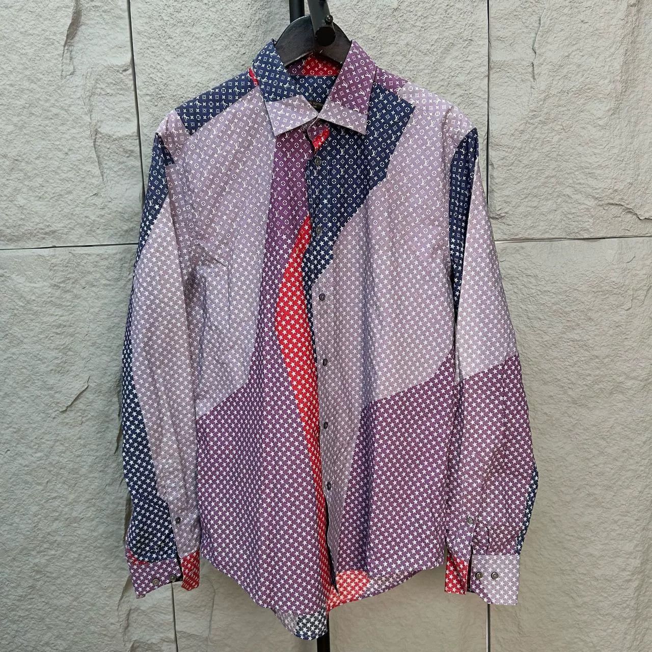 Louis Vuitton Louis Vuitton Star Monogram Print Button Up Shirt S Size US S / EU 44-46 / 1 - 2 Thumbnail