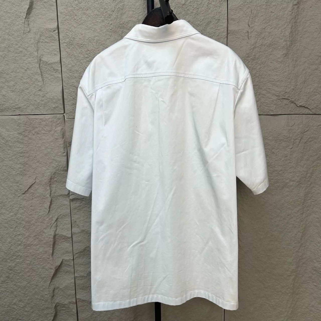 Louis Vuitton Louis Vuitton Flocked Logo Pocket Short Sleeve Shirt XL Size US XL / EU 56 / 4 - 3 Thumbnail