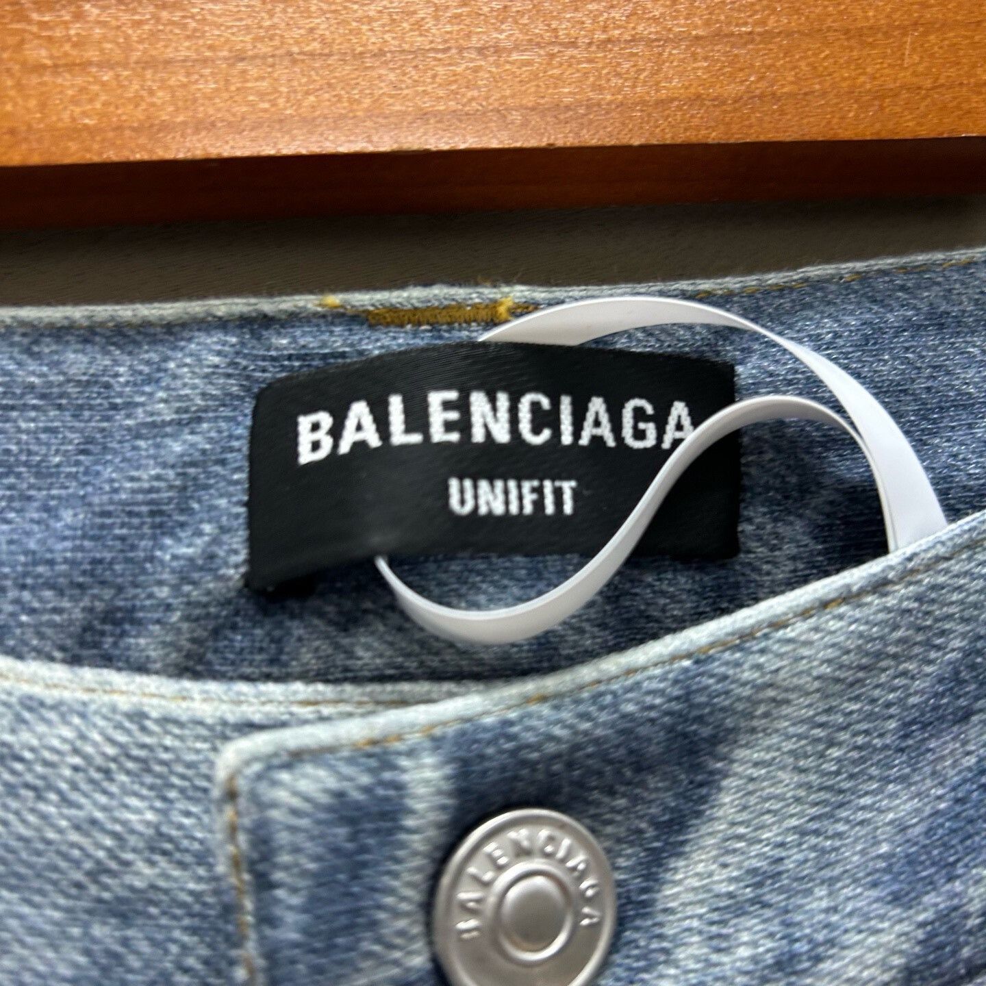 Balenciaga Balenciaga Distressed Denim Jeans Size S Size US 30 / EU 46 - 4 Thumbnail