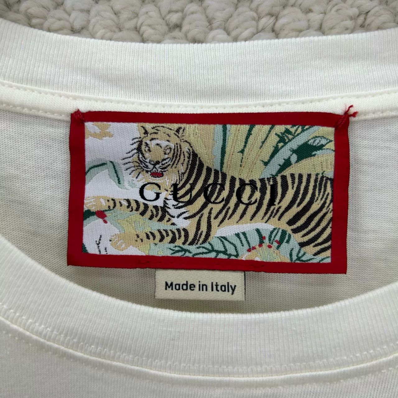 Gucci Gucci Tiger Print Graphic T-Shirt Size M Size US M / EU 48-50 / 2 - 4 Thumbnail