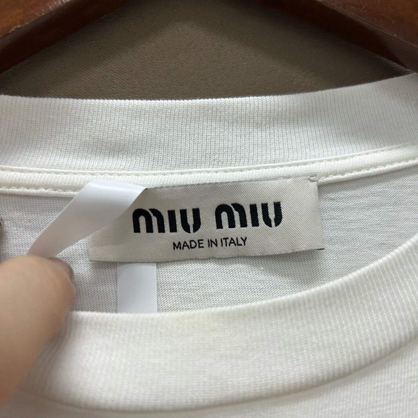 Miu Miu Miu Miu Crystal Logo T-Shirt Size S Size S / US 4 / IT 40 - 4 Thumbnail