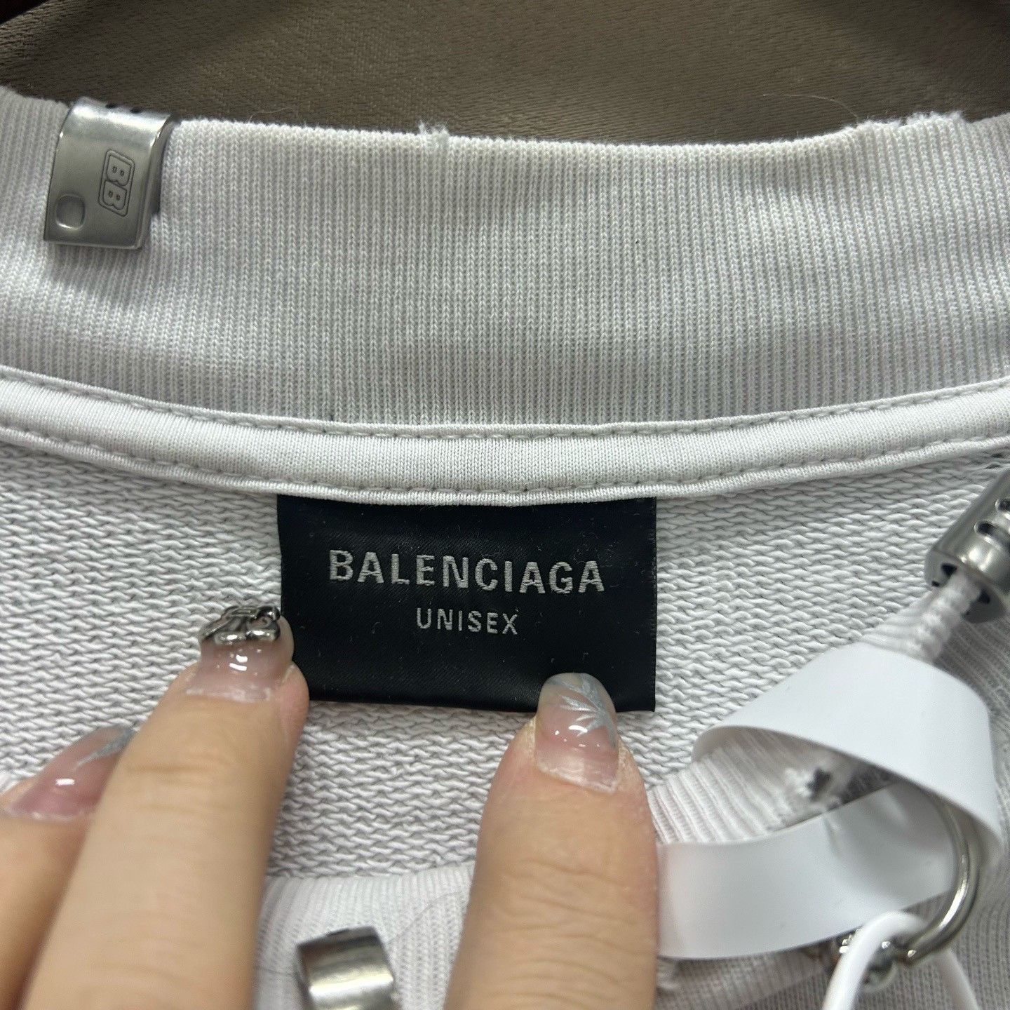 Balenciaga Balenciaga Metal Detail Sweatshirt Size M Size US M / EU 48-50 / 2 - 4 Thumbnail