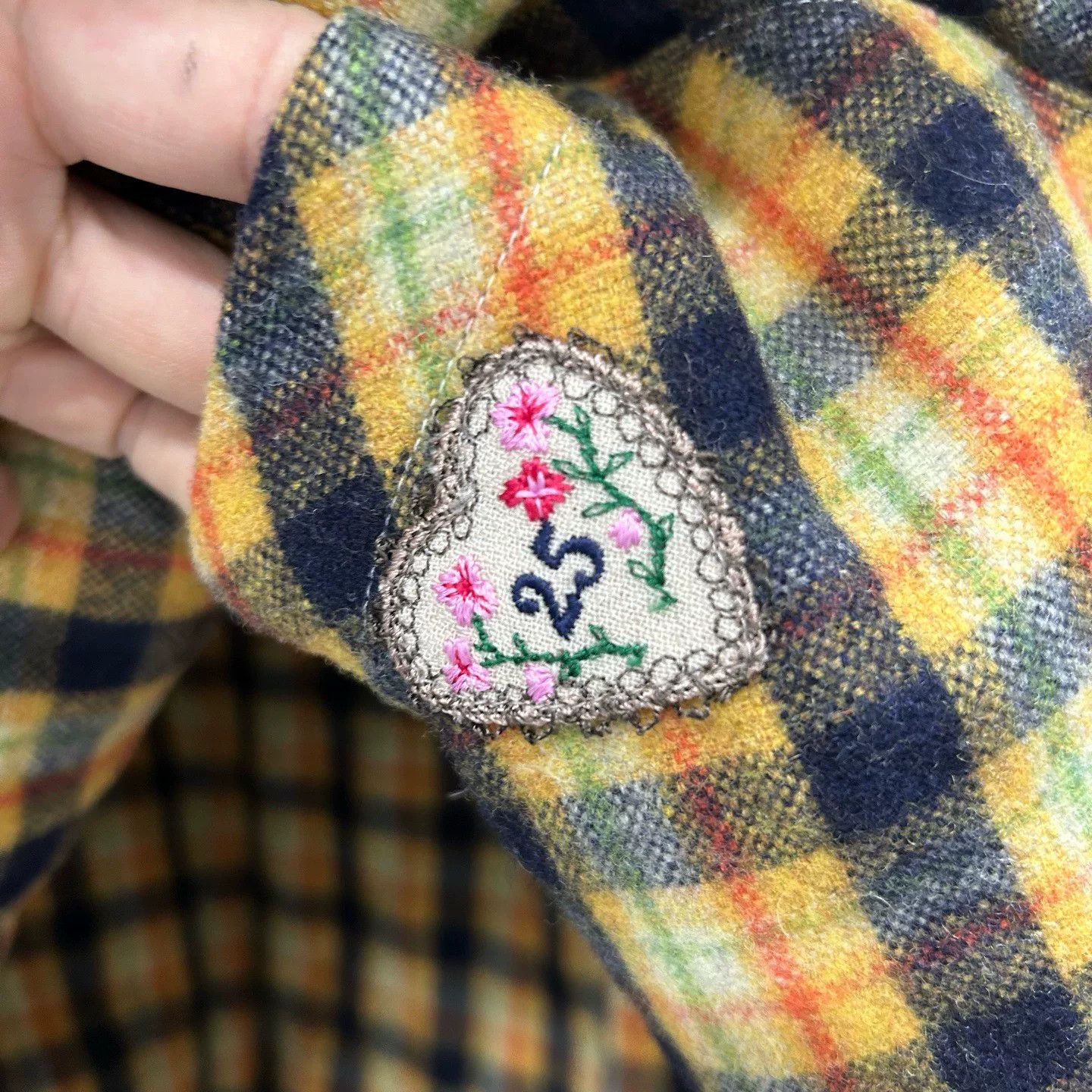 Gucci Gucci x Disney Plaid Wool Shirt Jacket Size 44 Size US S / EU 44-46 / 1 - 5 Thumbnail