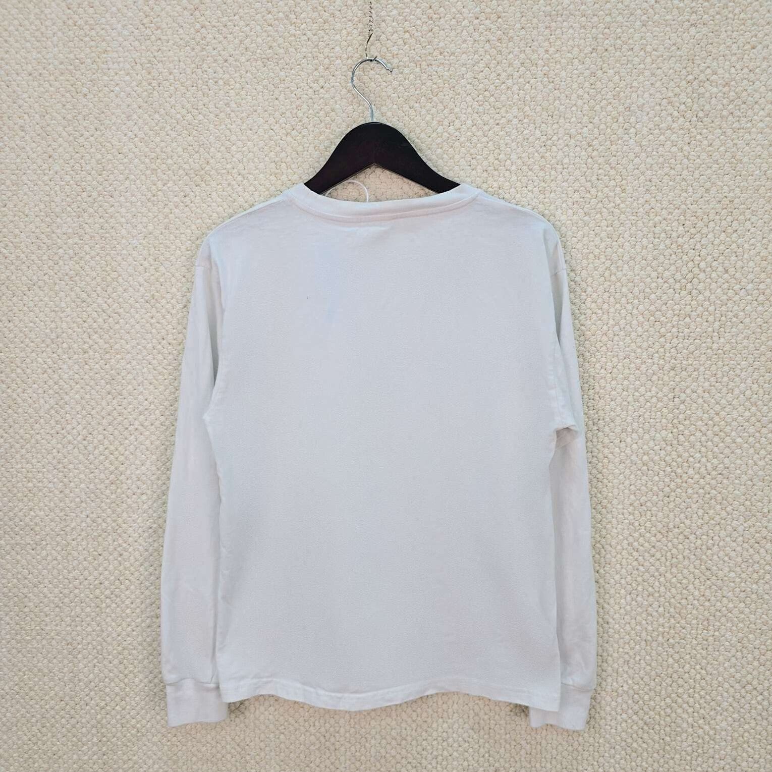 Balenciaga Balenciaga Earth Graphic Long Sleeve T-Shirt Size L Size US L / EU 52-54 / 3 - 3 Thumbnail