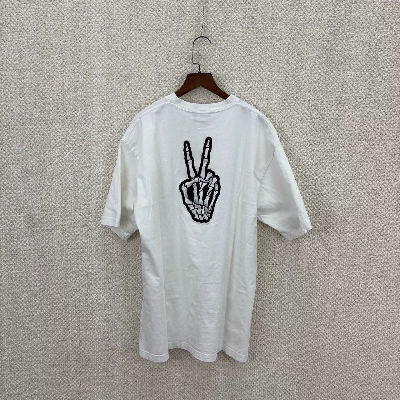 Balenciaga Balenciaga Melting Smiley T-Shirt XXS Size US XXS / EU 40 - 3 Thumbnail