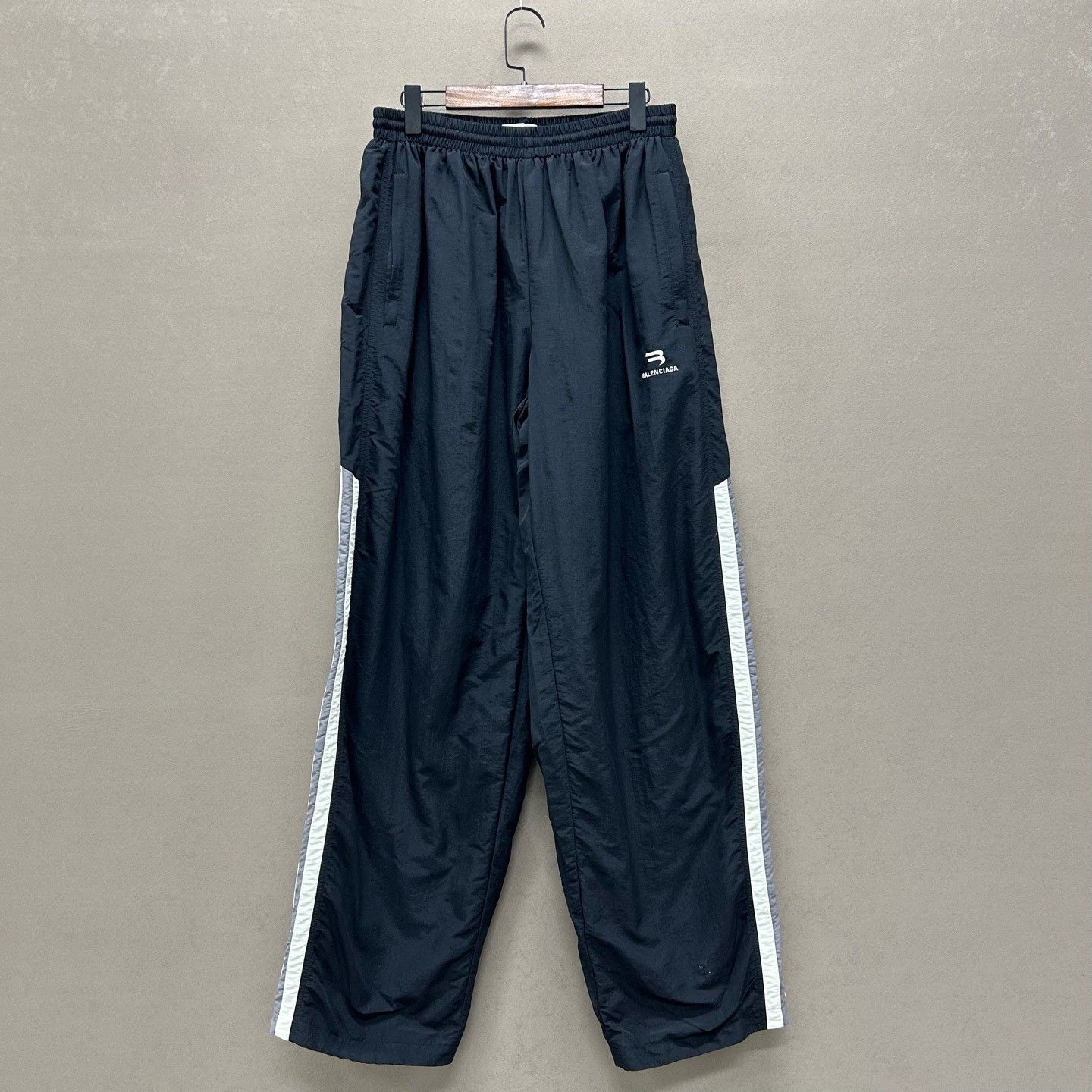 Balenciaga Balenciaga Nylon Track Pants Size S Size US 30 / EU 46 - 2 Thumbnail