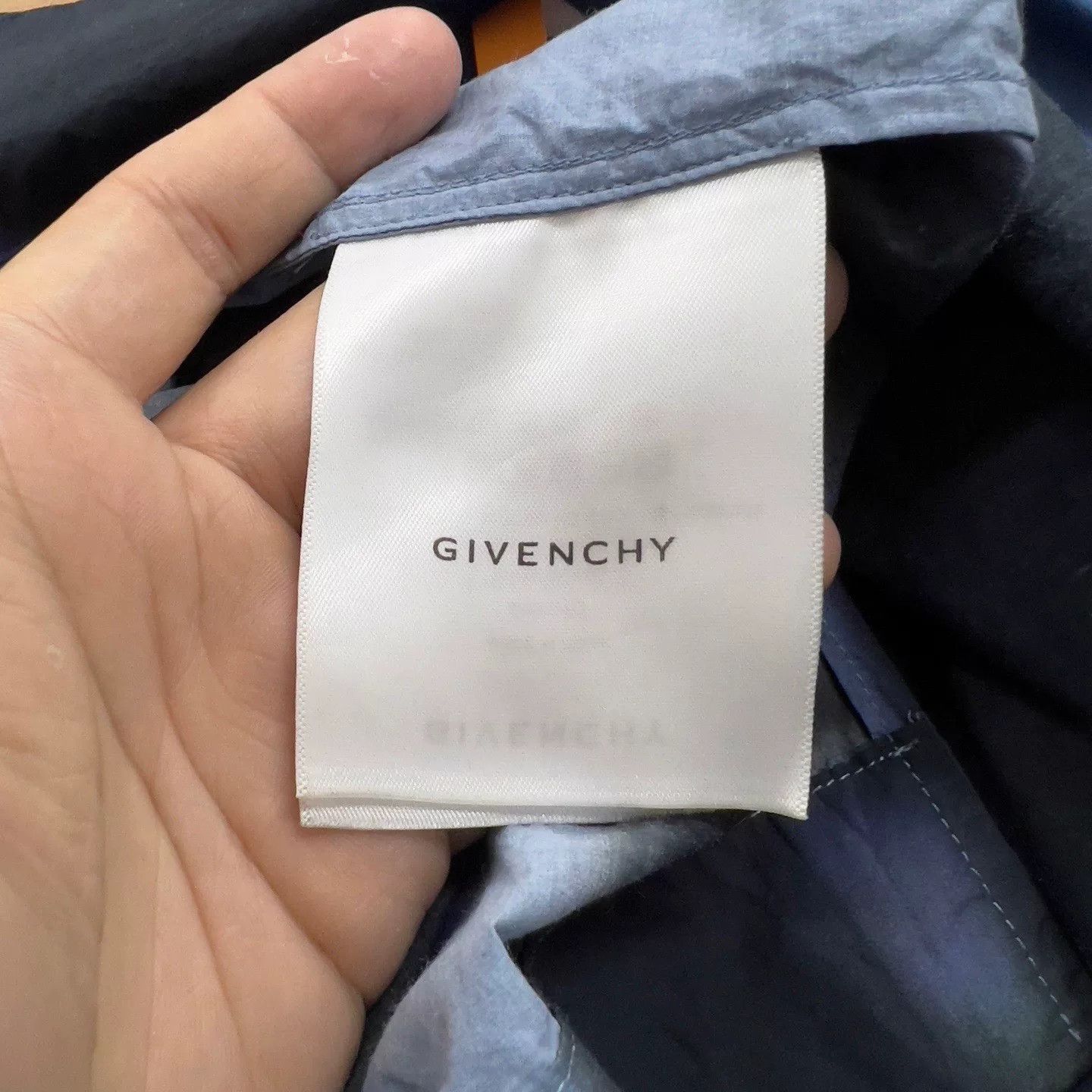 Givenchy Givenchy Statue Print Button Up Shirt Size S Size US S / EU 44-46 / 1 - 8 Thumbnail