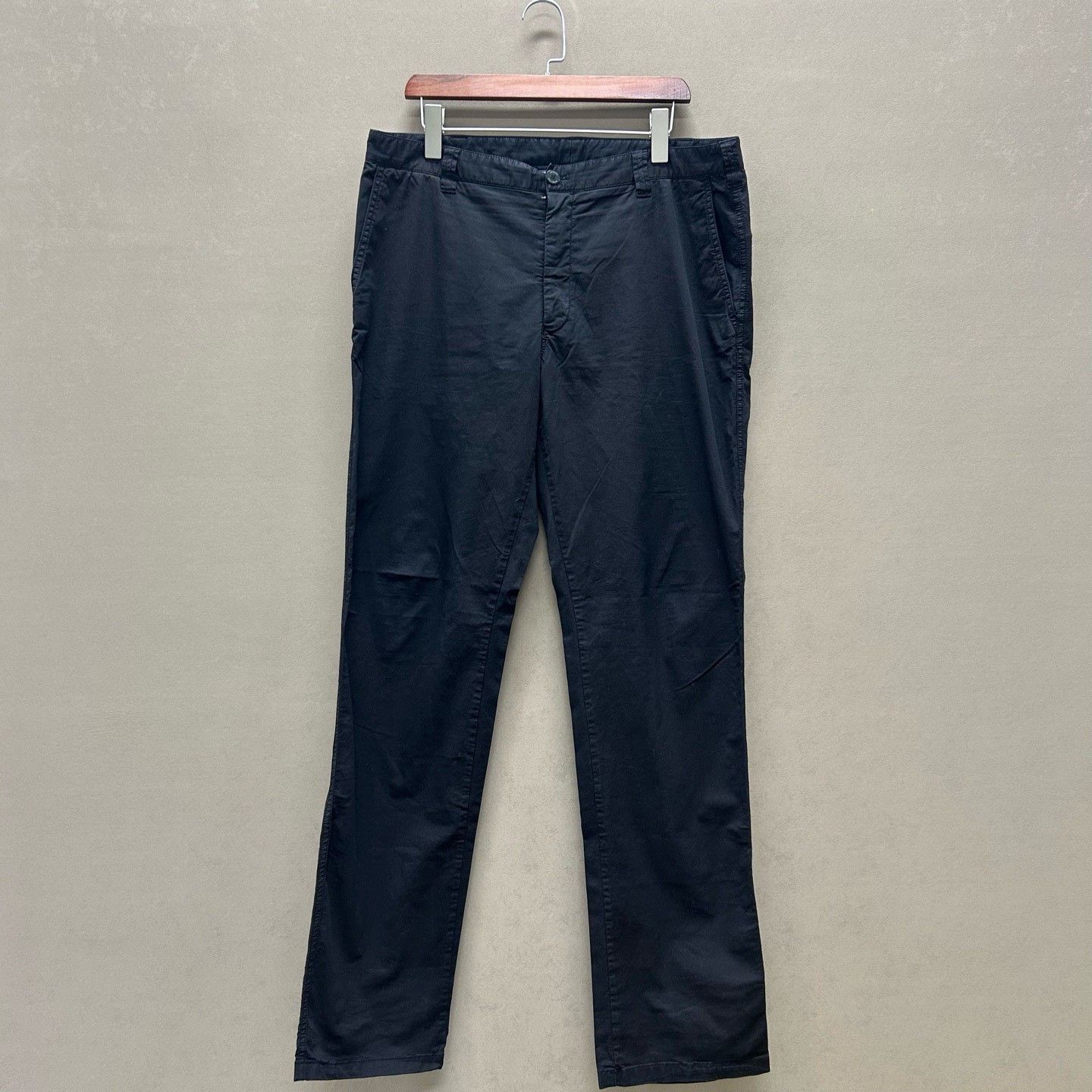 Armani Collezioni Armani Collezioni Logo Plate Casual Pants US 40 Size US 40 / EU 56 - 2 Thumbnail