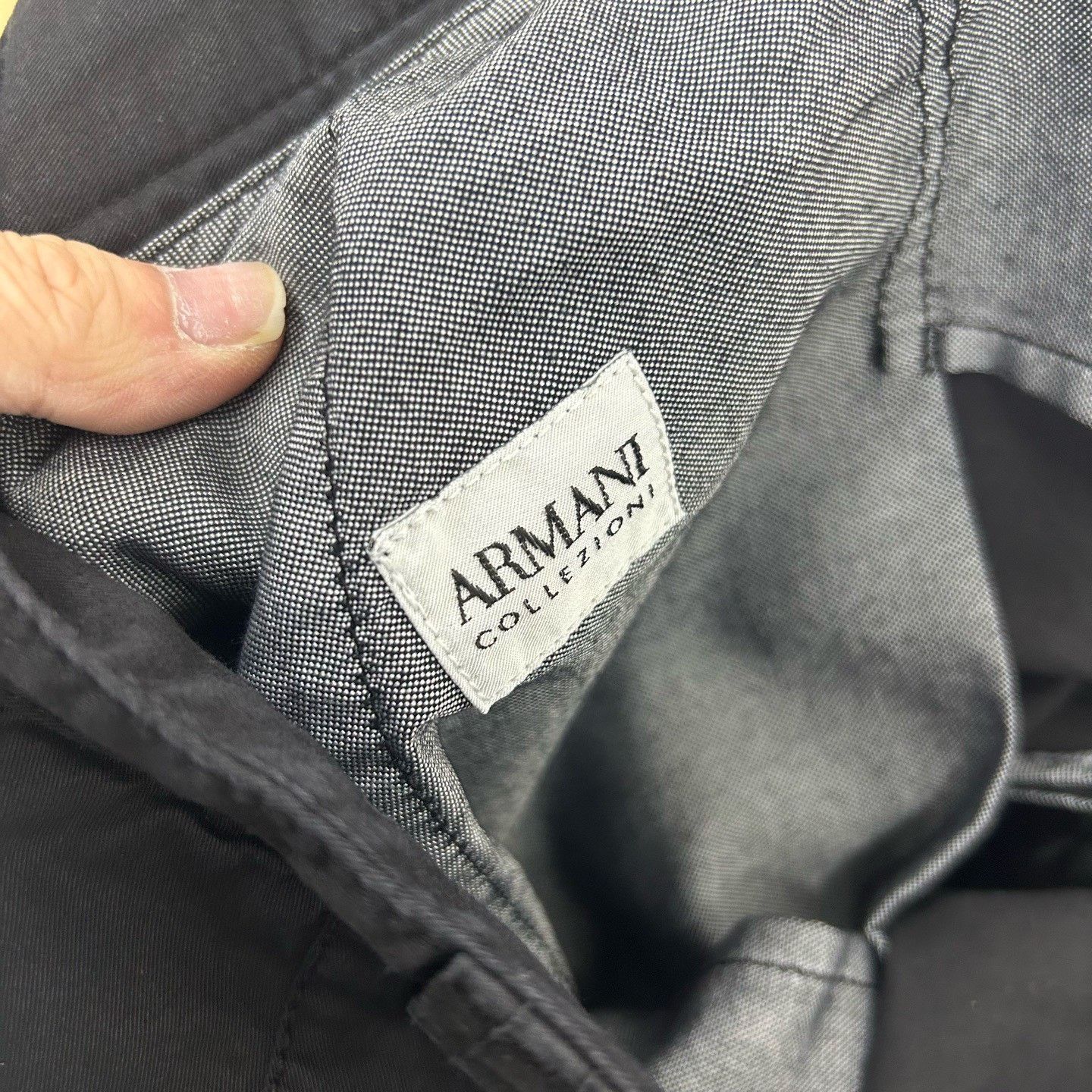 Armani Collezioni Armani Collezioni Logo Plate Casual Pants US 40 Size US 40 / EU 56 - 5 Thumbnail