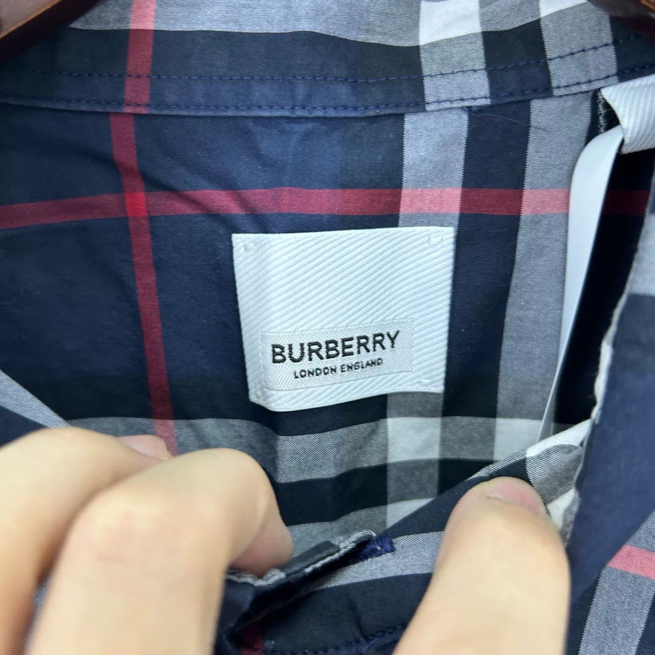 Burberry Burberry Check Short Sleeve Shirt Size L Size US L / EU 52-54 / 3 - 4 Thumbnail