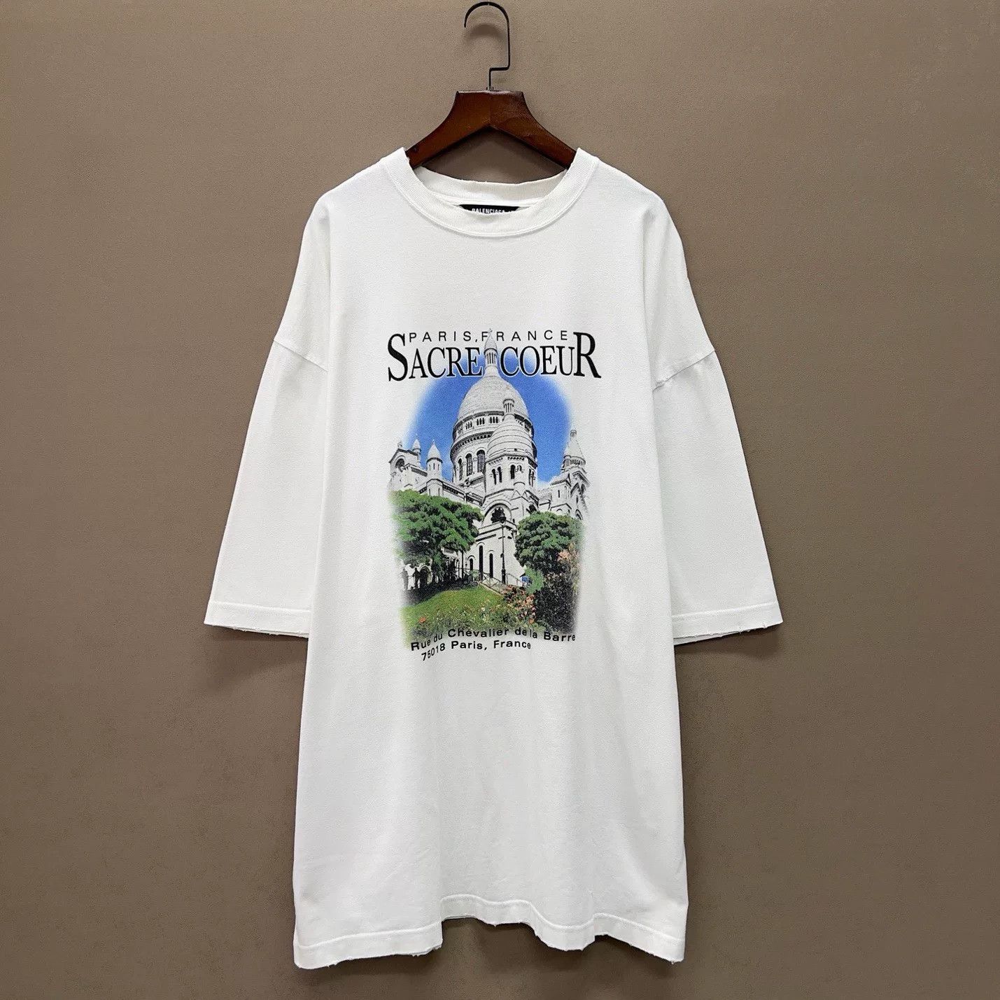 Balenciaga Balenciaga Graphic Distressed T-Shirt Size XS Size US XS / EU 42 / 0 - 4 Thumbnail