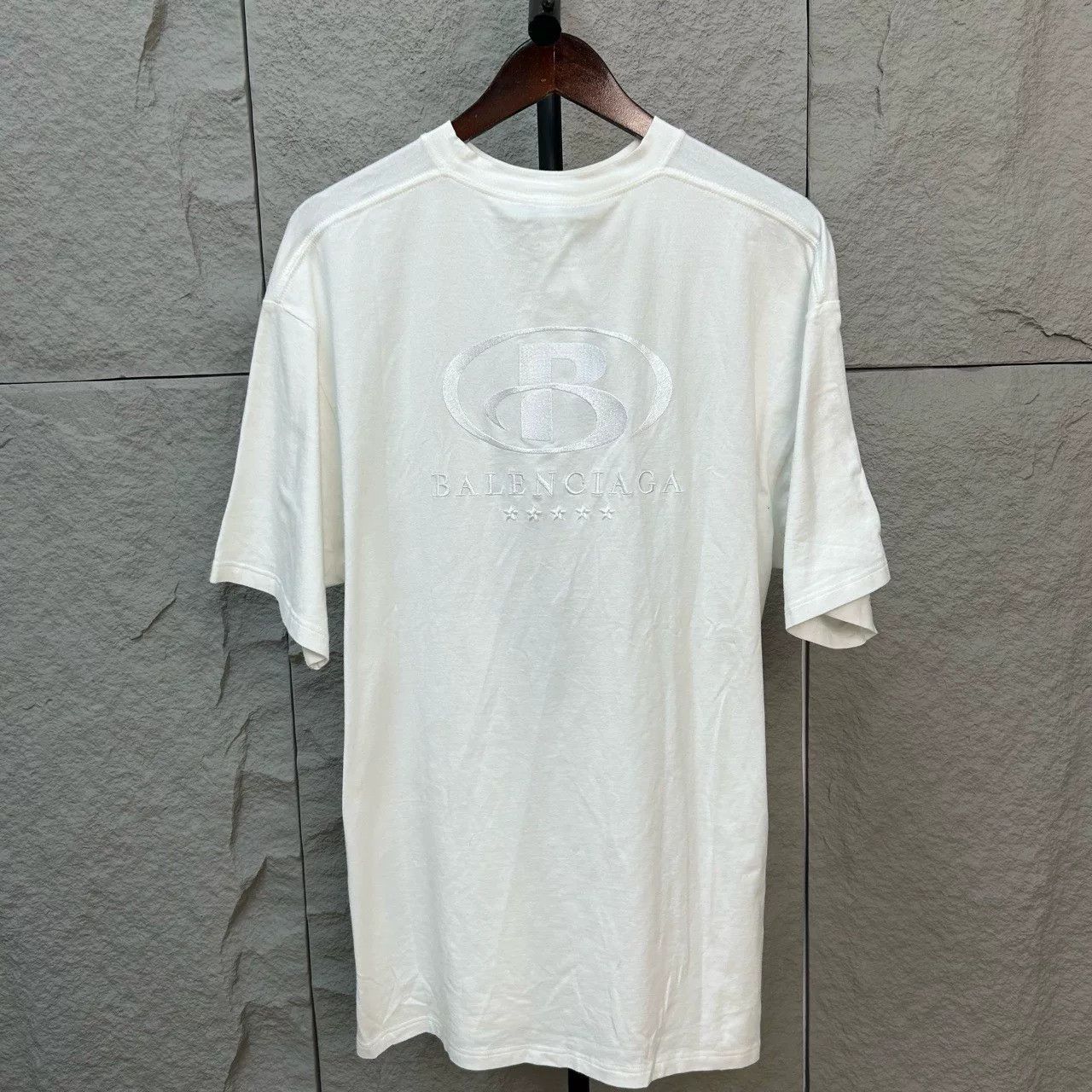Balenciaga Balenciaga Embroidered Logo T-Shirt Size L Size US L / EU 52-54 / 3 - 3 Thumbnail