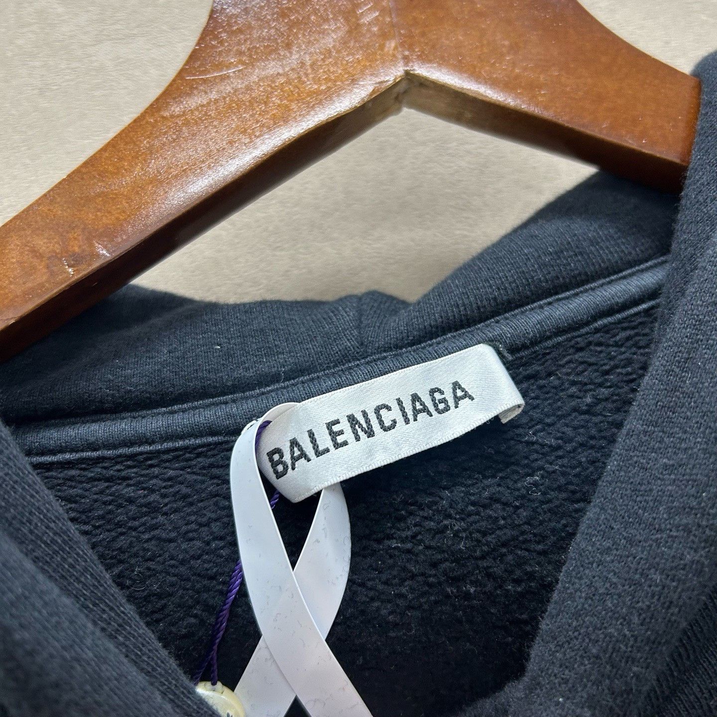 Balenciaga Balenciaga Crown Paris Logo Hoodie Size S Size US S / EU 44-46 / 1 - 4 Thumbnail