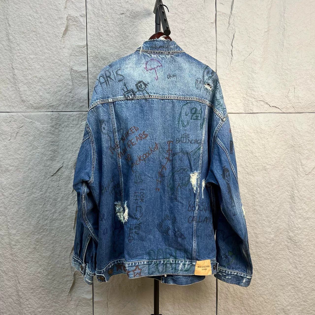 Balenciaga Balenciaga Graffiti Denim Jacket Size XL Size US XL / EU 56 / 4 - 3 Thumbnail