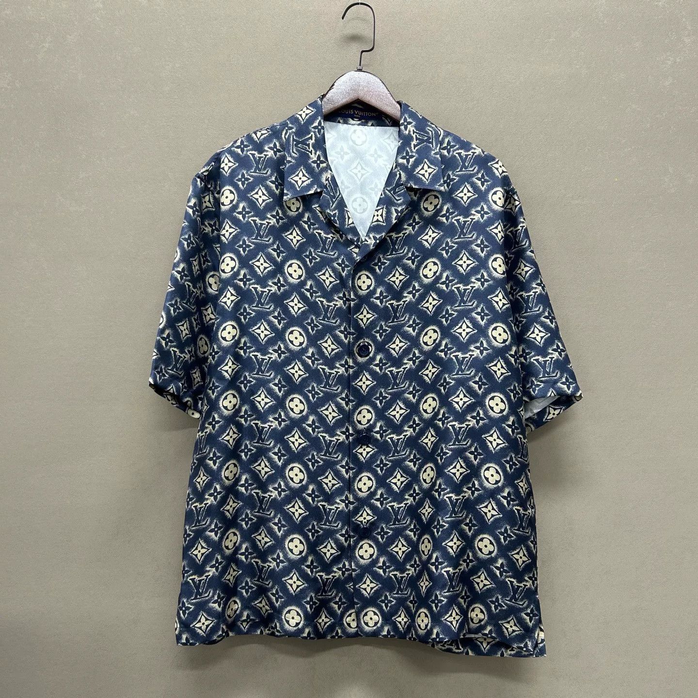 Louis Vuitton Louis Vuitton Monogram Short Sleeve Shirt Size M Size US M / EU 48-50 / 2 - 2 Thumbnail