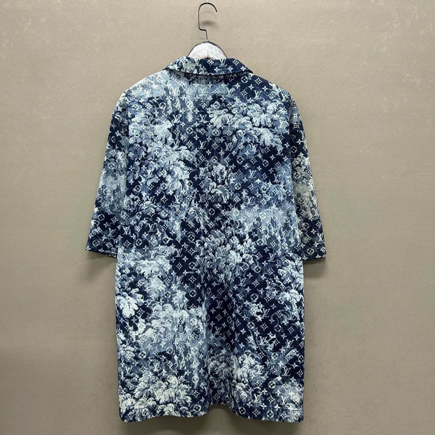 Louis Vuitton Louis Vuitton Monogram Tie-Dye Shirt Size XXL Size US XXL / EU 58 / 5 - 3 Thumbnail