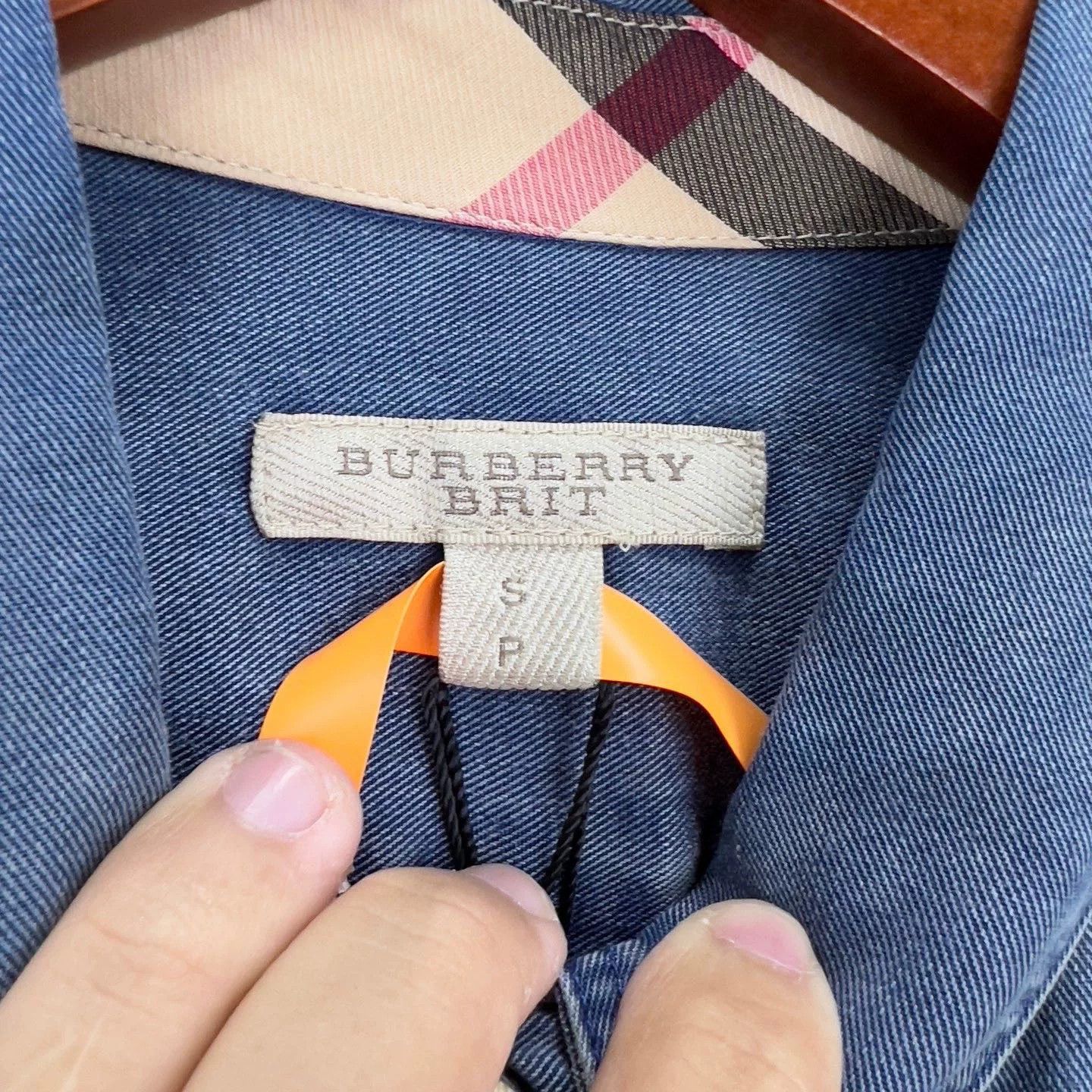 Burberry Burberry Denim Button Up Shirt Size S Size S / US 4 / IT 40 - 4 Thumbnail