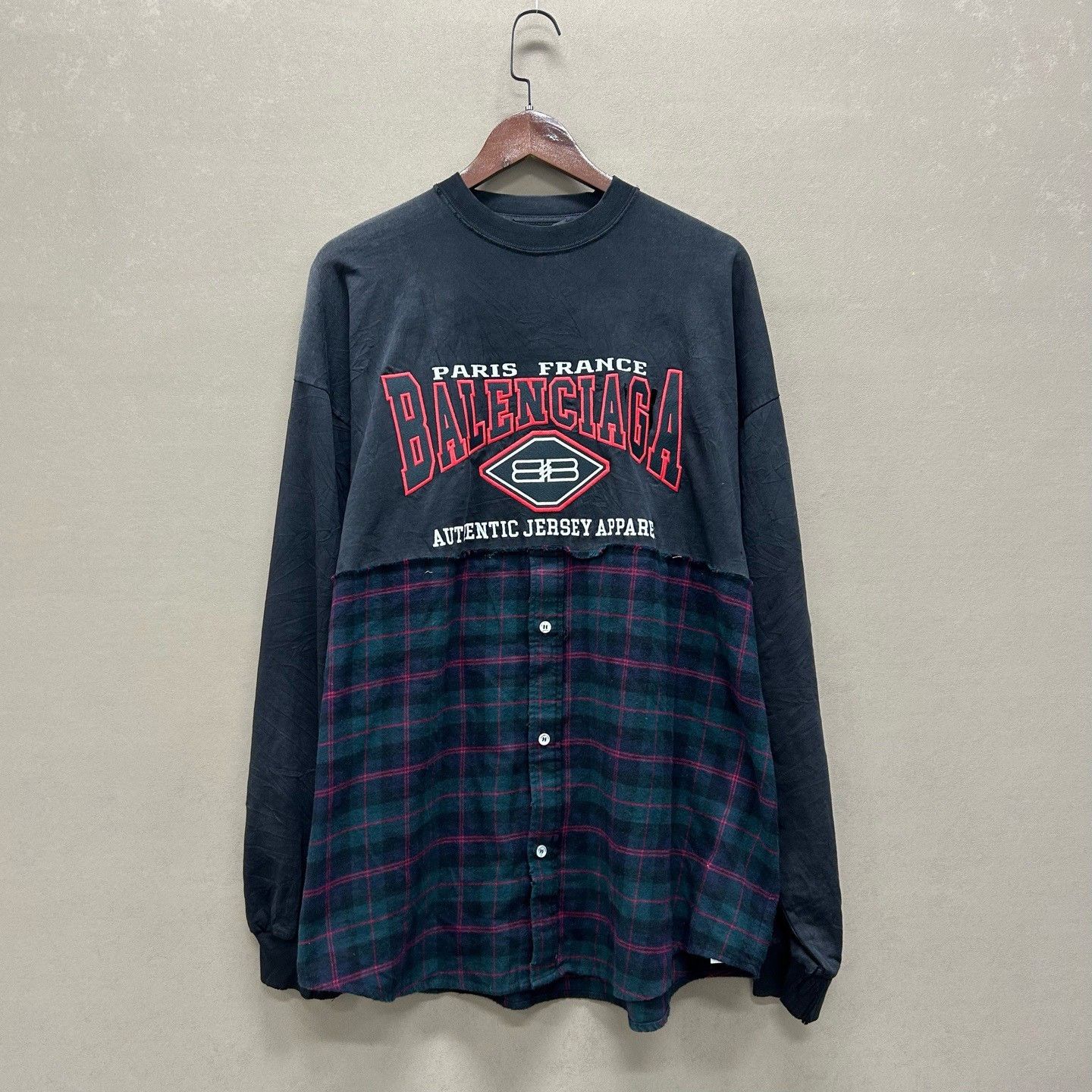 Balenciaga Balenciaga Spliced Plaid Long Sleeve Tee Size M Size US M / EU 48-50 / 2 - 2 Thumbnail
