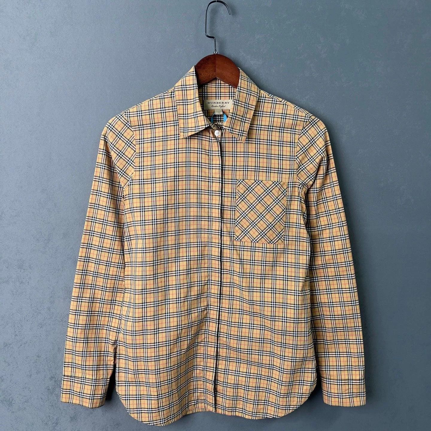 Burberry Burberry Vintage Check Cotton Shirt Size US 2 Size XS / US 0-2 / IT 36-38 - 2 Thumbnail
