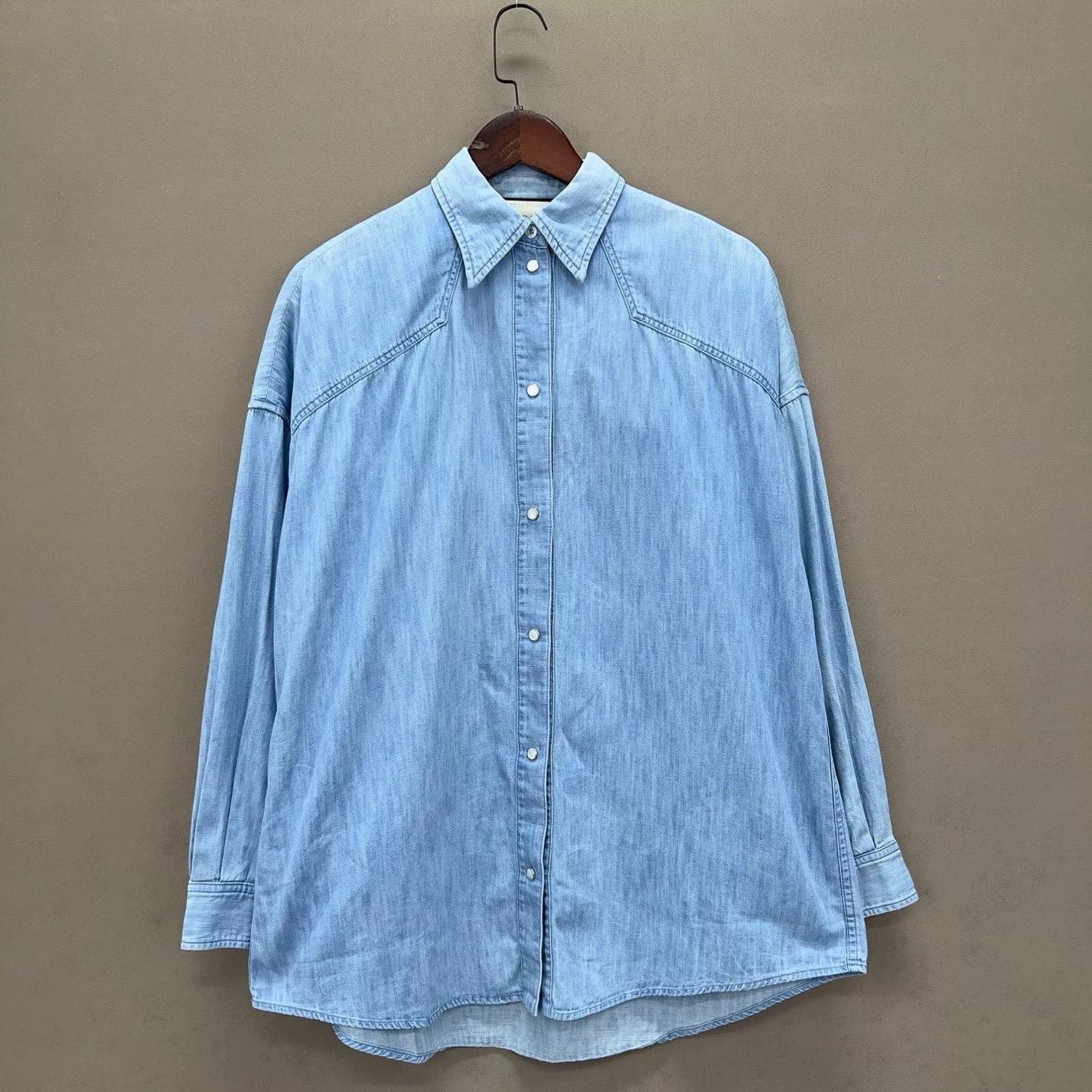 Gucci Gucci Leopard Embroidered Denim Shirt Size M Size US M / EU 48-50 / 2 - 2 Thumbnail