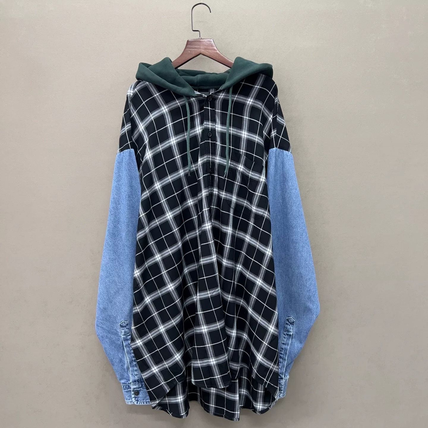 Balenciaga Balenciaga Plaid Denim Hoodie Shirt Size XL Size US XL / EU 56 / 4 - 4 Thumbnail