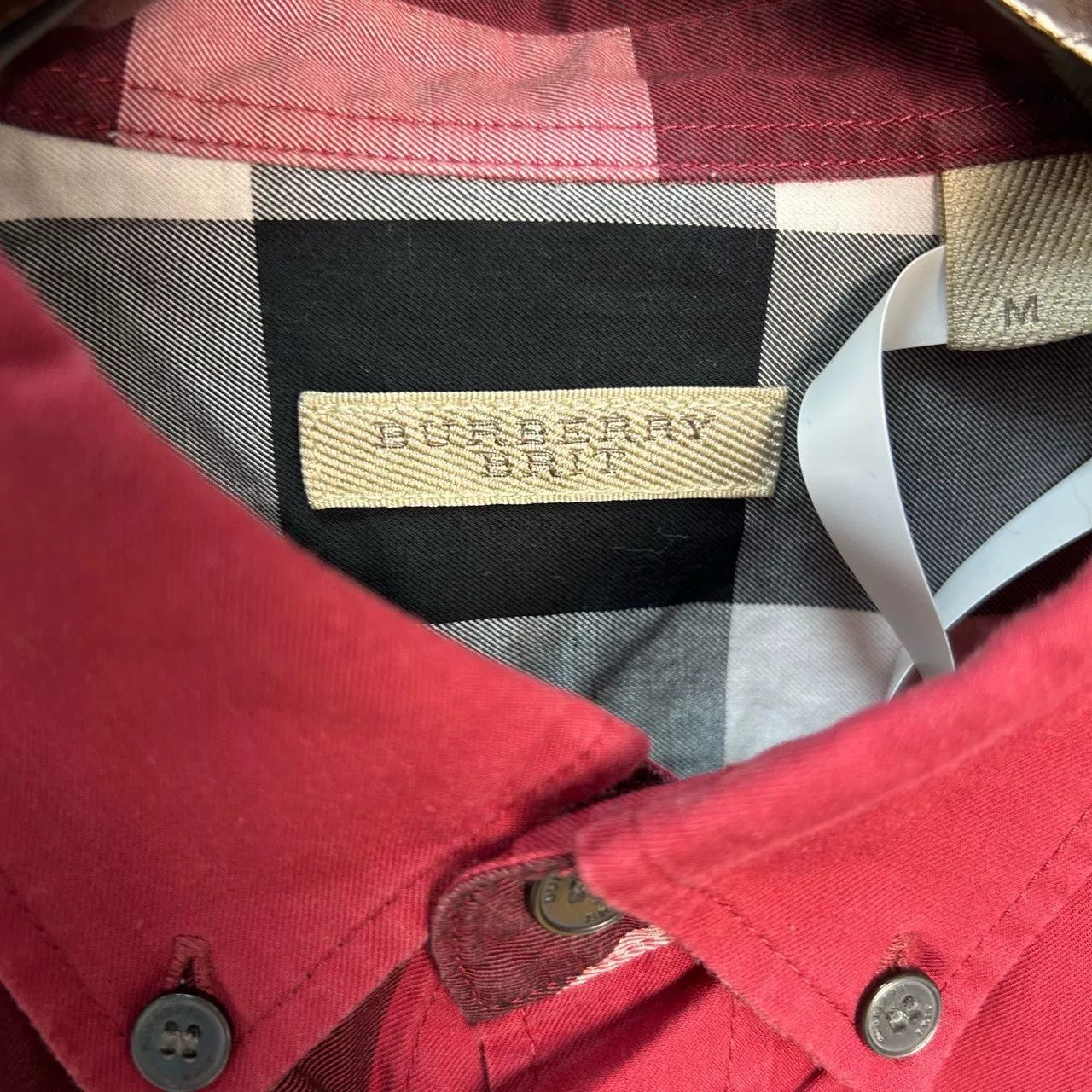 Burberry Burberry Brit Red Plaid Button Up Shirt Size M Size US M / EU 48-50 / 2 - 4 Thumbnail