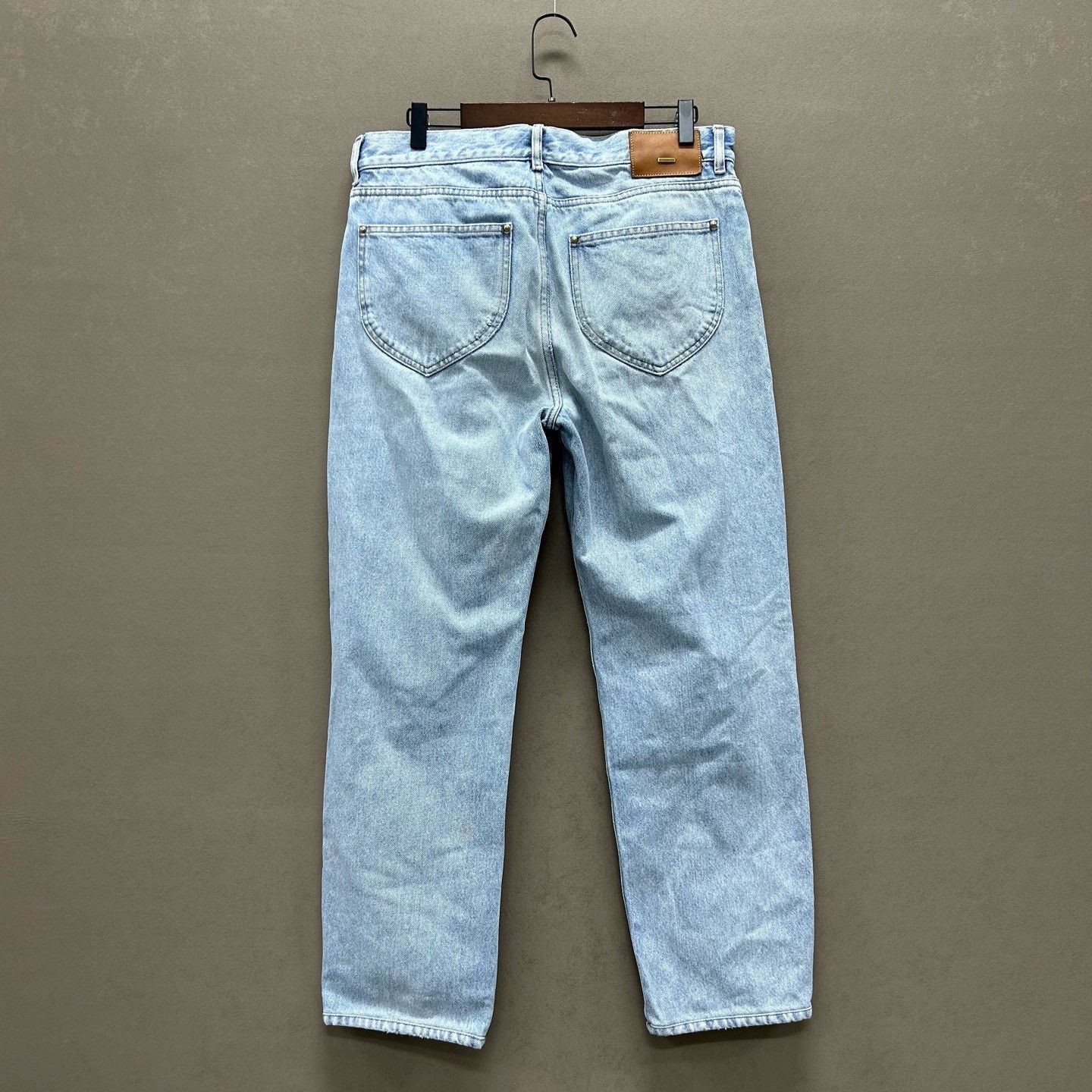 Louis Vuitton Louis Vuitton Light Wash Denim Jeans Size 32 Size US 32 / EU 48 - 3 Thumbnail