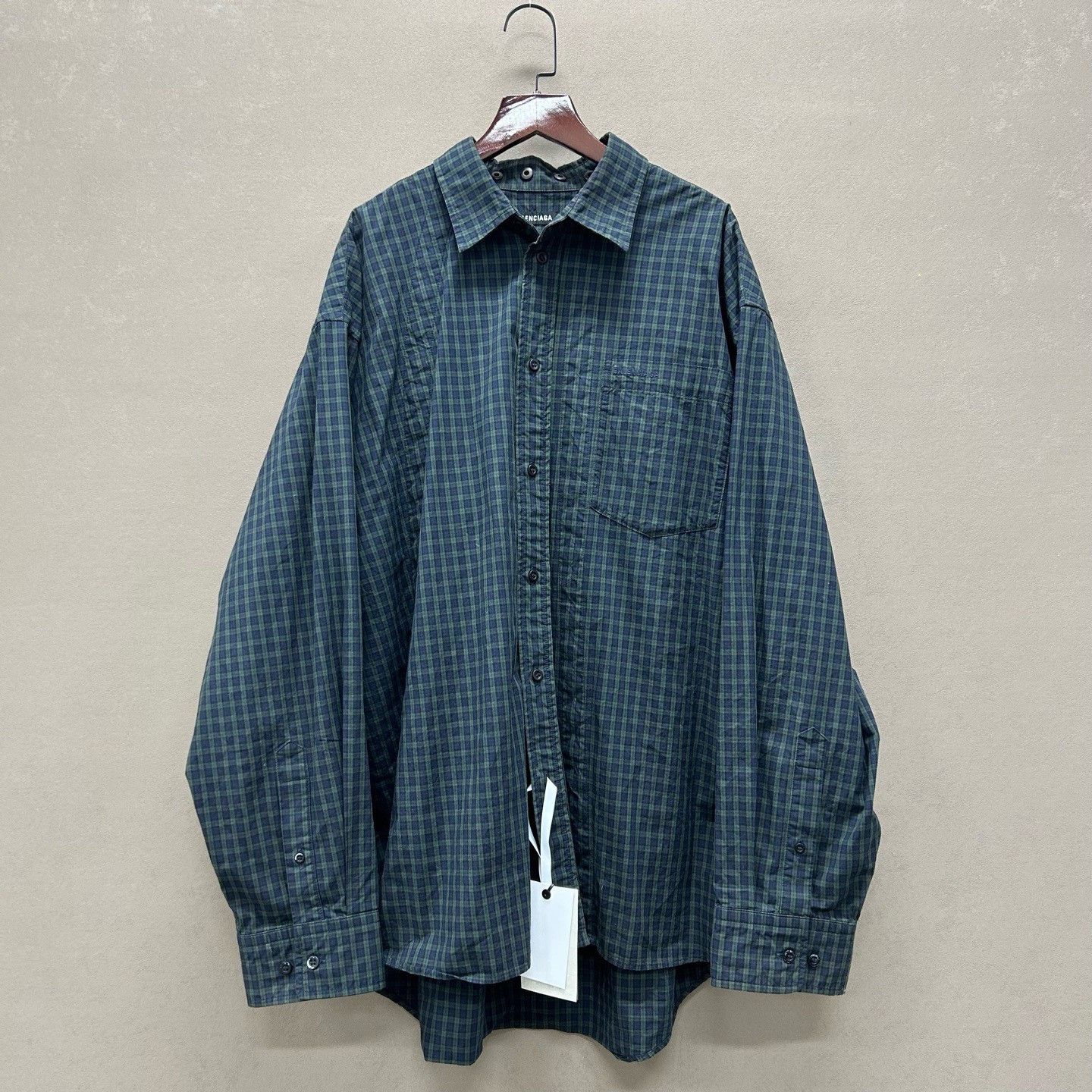 Balenciaga Balenciaga Plaid Button Up Shirt Size S Size US S / EU 44-46 / 1 - 2 Thumbnail