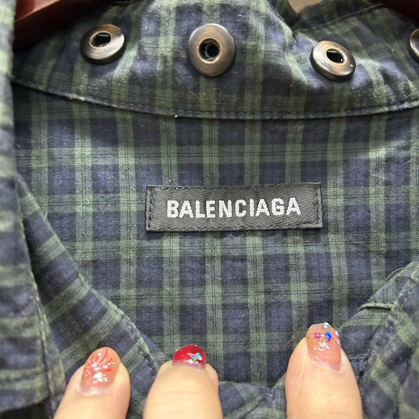 Balenciaga Balenciaga Plaid Button Up Shirt Size S Size US S / EU 44-46 / 1 - 4 Thumbnail