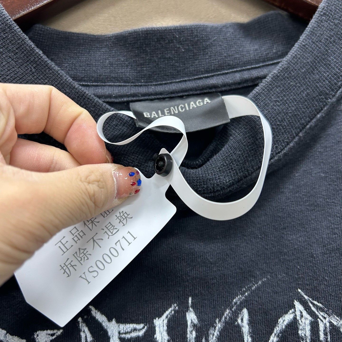 Balenciaga Balenciaga Multi-Logo Short Sleeve T-Shirt Size L Size US L / EU 52-54 / 3 - 4 Thumbnail